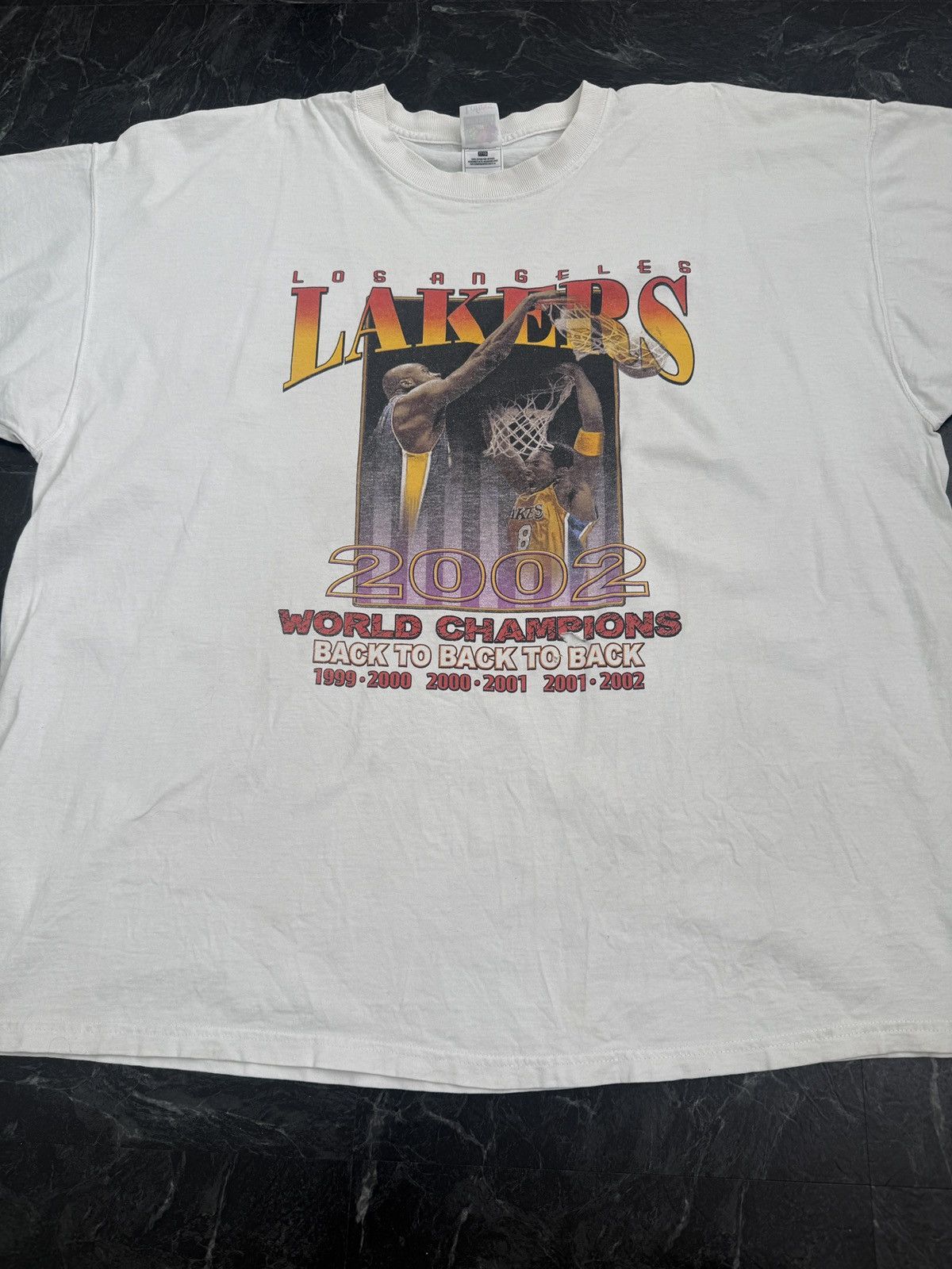 Fruit Of The Loom Vintage 2002 lakers tee kobe and shaq Size US XXL / EU 58 / 5 - 2 Thumbnail