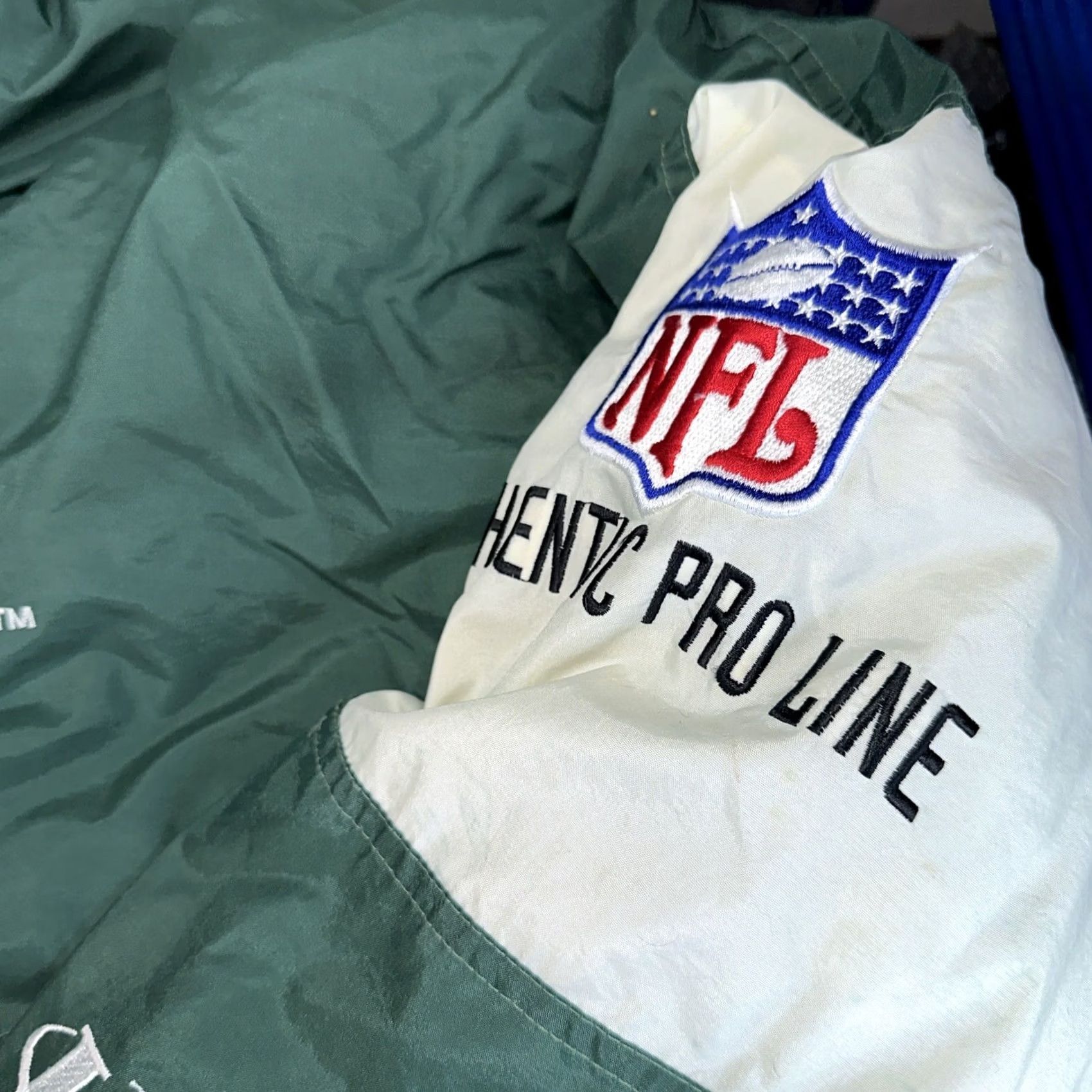 Logo Athletic VINTAGE Logo Athletic Jacket Green Bay 90s Extra Large Men’s Nylon Puffer Logo Jacket XL Green Mens Size US XL / EU 56 / 4 - 3 Thumbnail