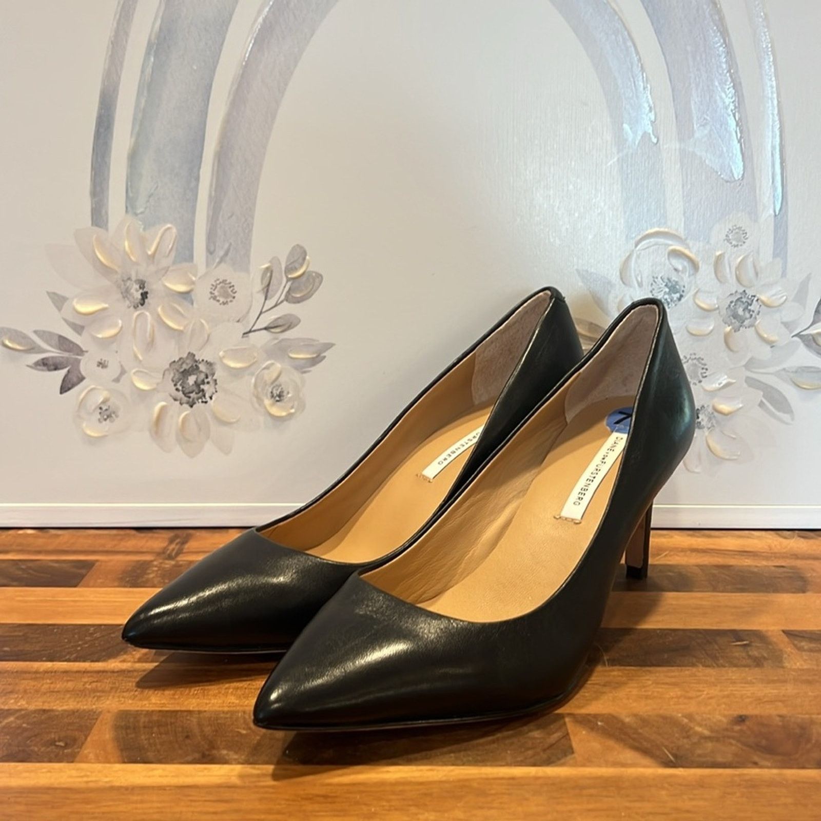 Diane von Furstenberg Diane Von Furstenberg The Olee Black Leather Heels Size US 7.5 / IT 37.5 - 3 Thumbnail