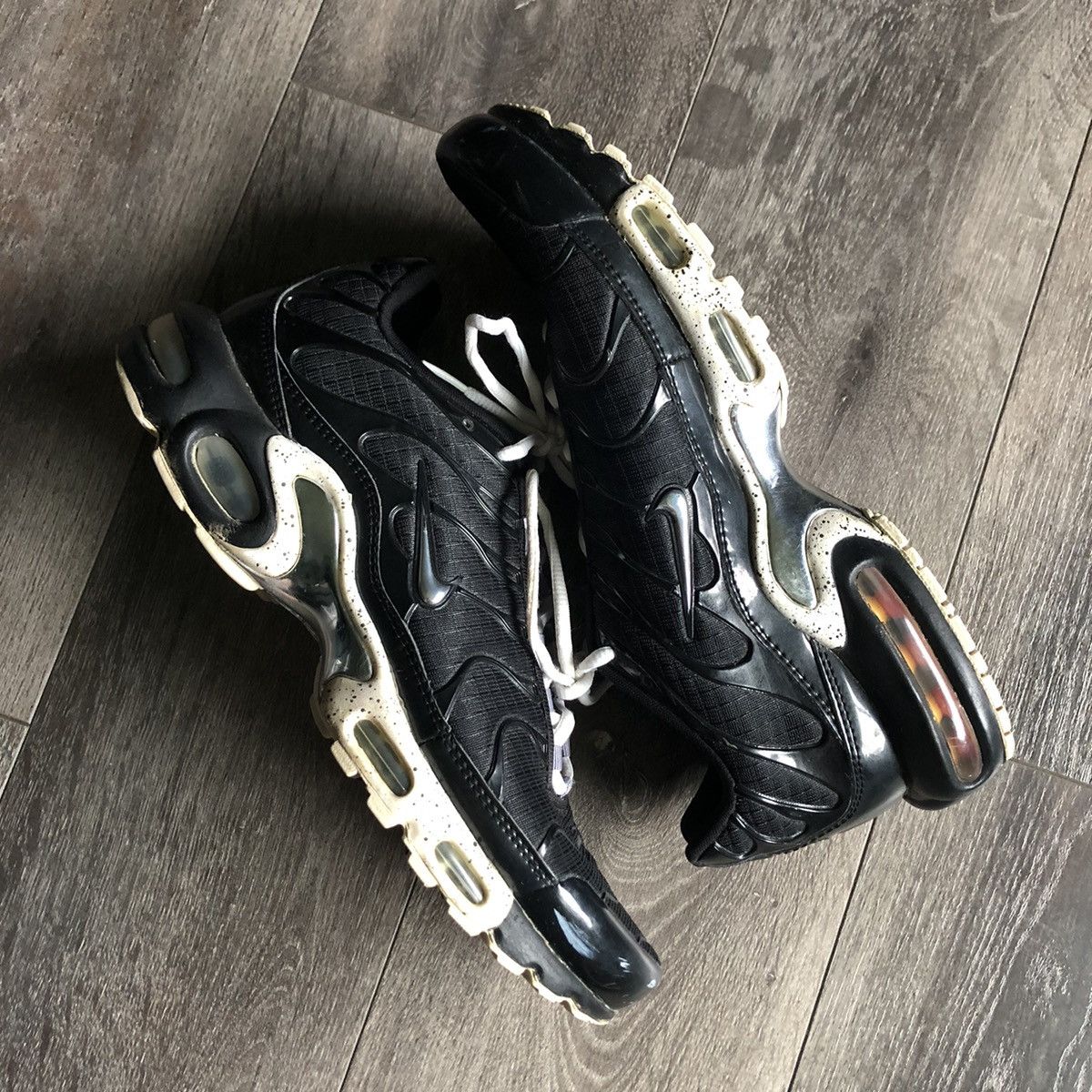 Nike Vintage Nike Air Max TN Plus Chrome Oreo Black Shoes Size 10