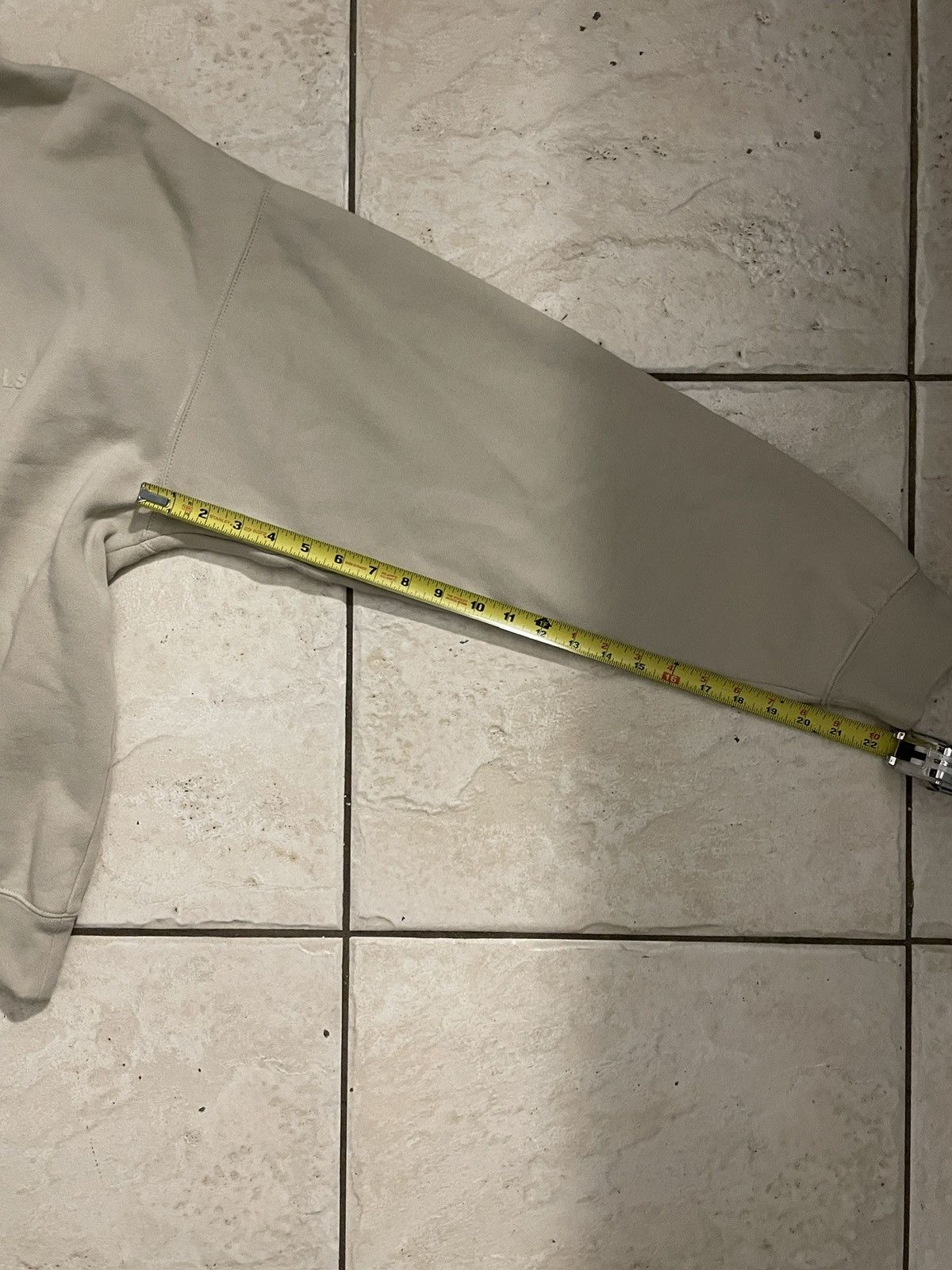 Essentials Fear of God Men's Grey and Cream Sweatshirt Size US L / EU 52-54 / 3 - 4 Thumbnail