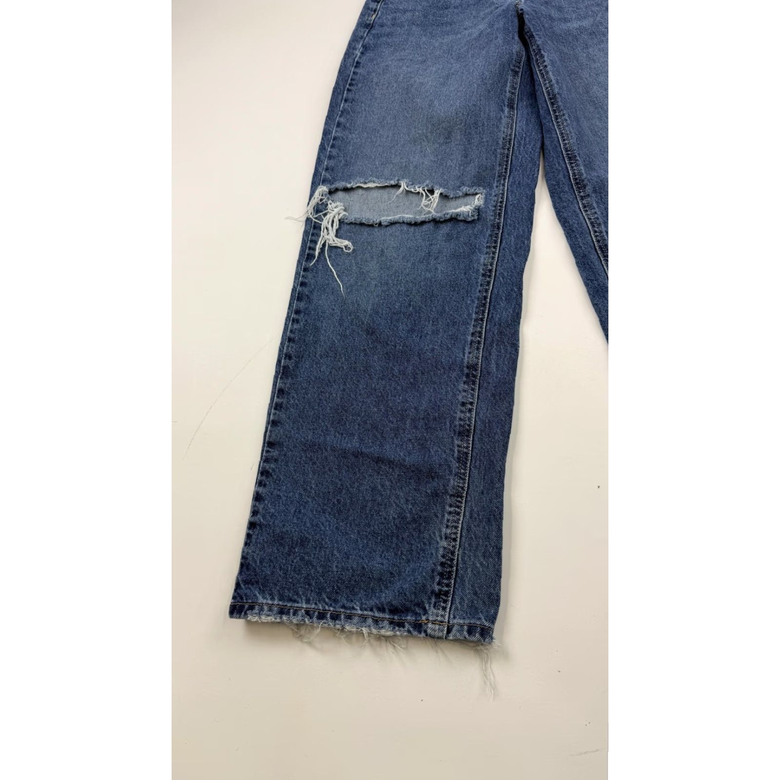 Bdg BDG Jeans Womens 26 Blue Tapered Baggy Distressed Ripped Raw Hem Medium Wash Jeans Women 26 Blue Distressed Baggy Tapered Medium Wash Size 26" / US 2 / IT 38 - 3 Thumbnail