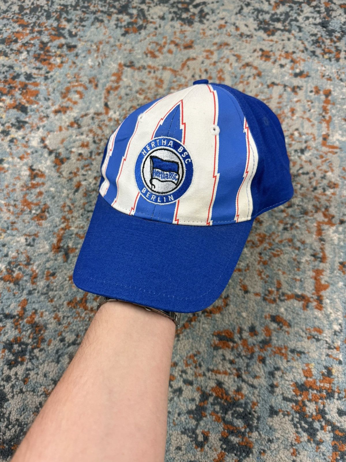 Other × Vintage Vintage 90s Hertha BSC Berlin football soccer blokecore hat Size ONE SIZE - 1 Thumbnail