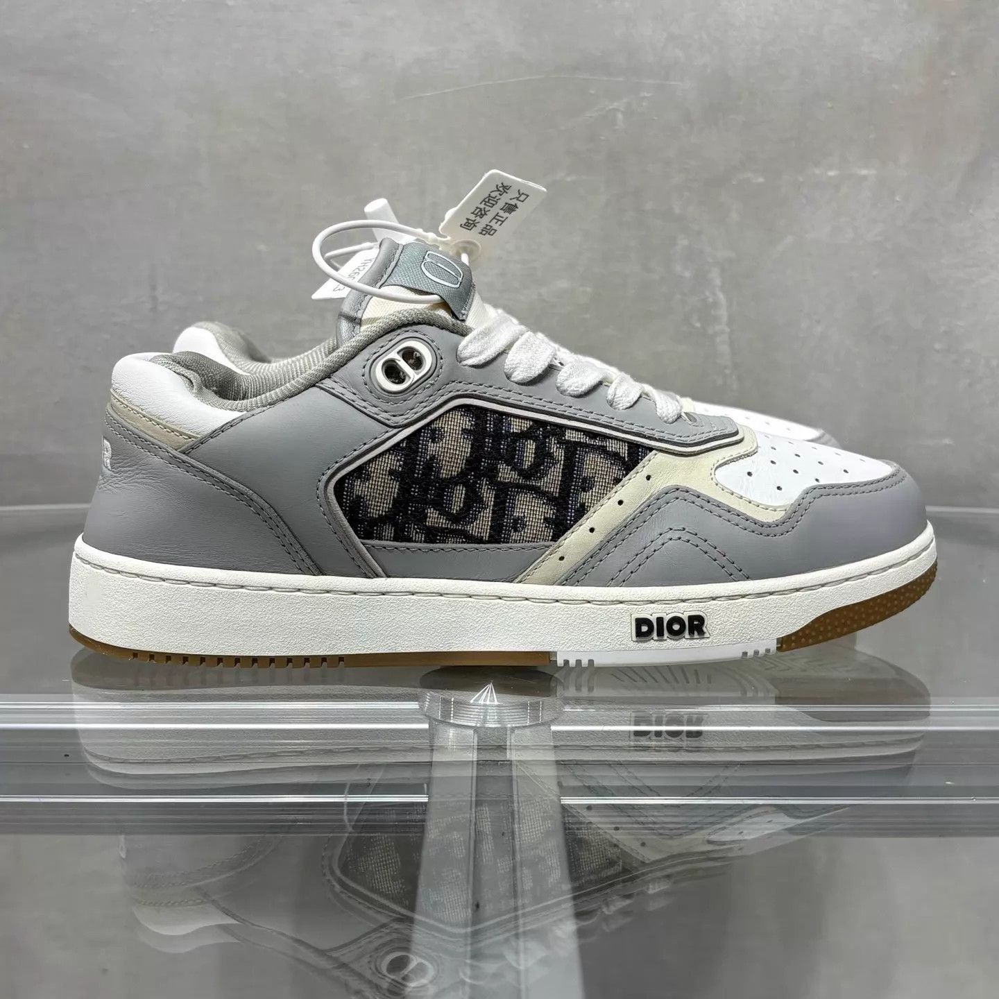 Dior Dior B27 Gray & White Oblique Sneaker 36 Size US 5.5 / IT 35.5 - 4 Thumbnail