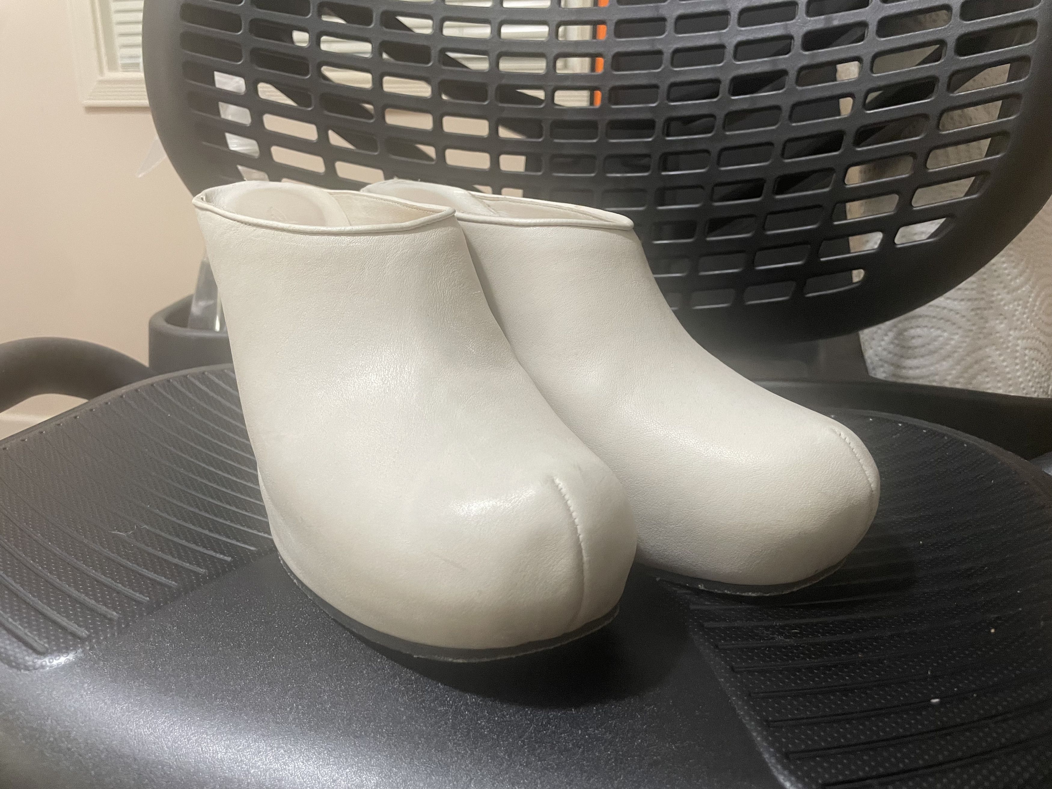 Rick Owens Rick Owens Milk Leather Platform Wedge Mules Clogs Size US 8 / IT 38 - 1 Thumbnail