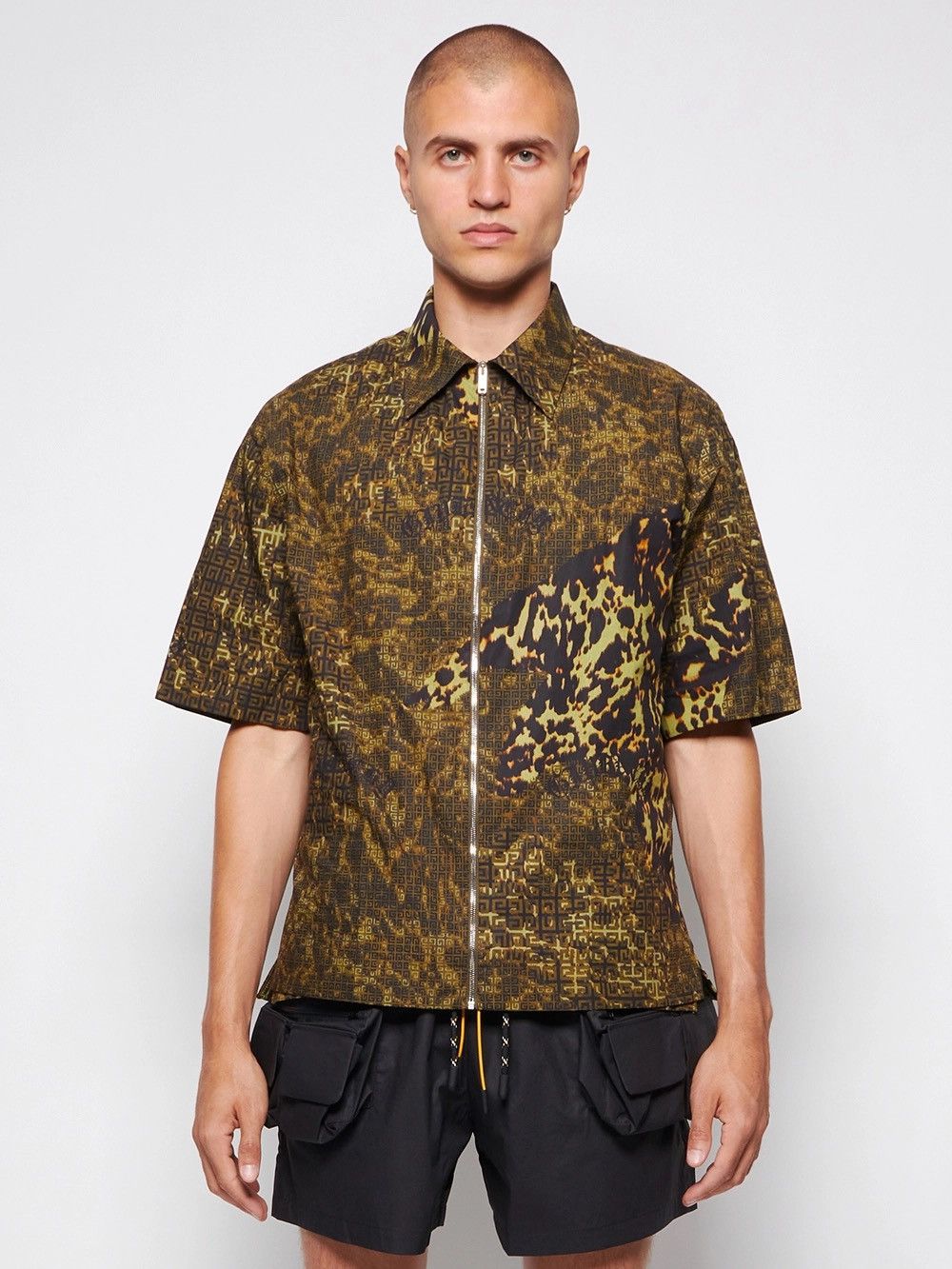 Givenchy Givenchy Boxy Fir Zip-up Shirt sz L-XL Size US XL / EU 56 / 4 - 2 Thumbnail
