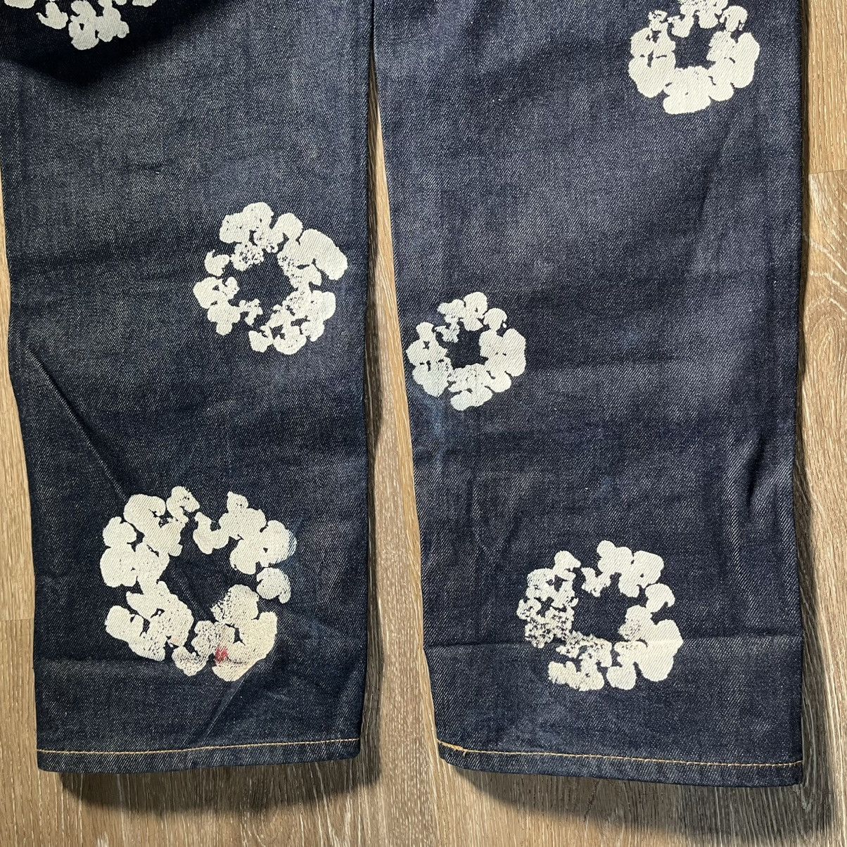 DENIM TEARS × Levi's levi denim tears selvedge wreath jeans Size US 34 / EU 50 - 6 Thumbnail
