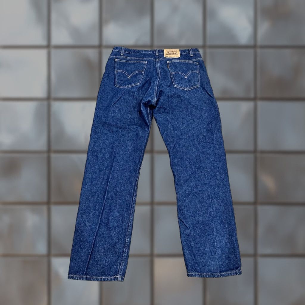 Levi's VINTAGE Levi's 505 Jeans Mens 36x30 Regular Blue Denim 1995 Straight Distressed? No — Grunge Rock Logo Orange Tab 5-Pocket Denim Cotton Regular Size US 36 / EU 52 - 1 Thumbnail