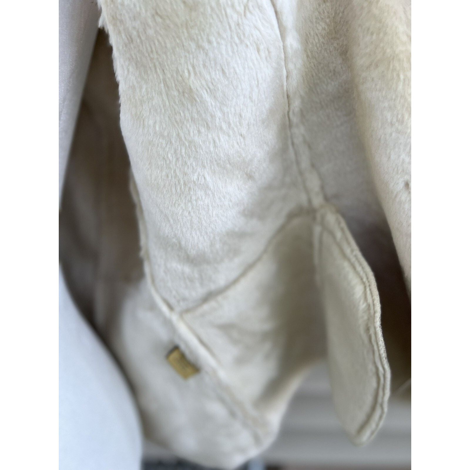 Unconditional UPCOUNTRY by DU MONDE Women's Vest size XL beige fur A000216 Size XL / US 12-14 / IT 48-50 - 9 Thumbnail