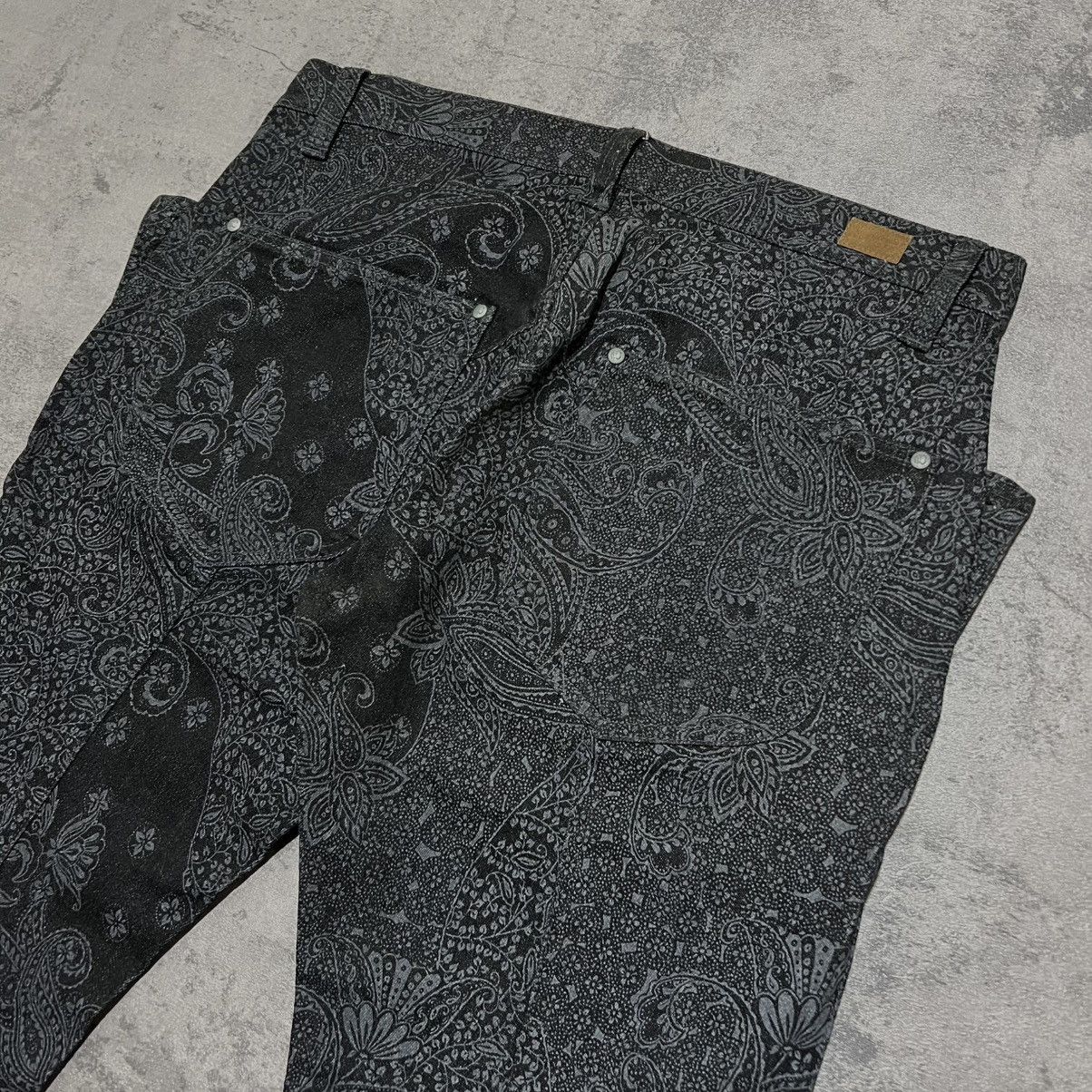Japanese Brand Nicole Club for Men Paisley Graphic Bootcut Jeans Size US 32 / EU 48 - 7 Thumbnail