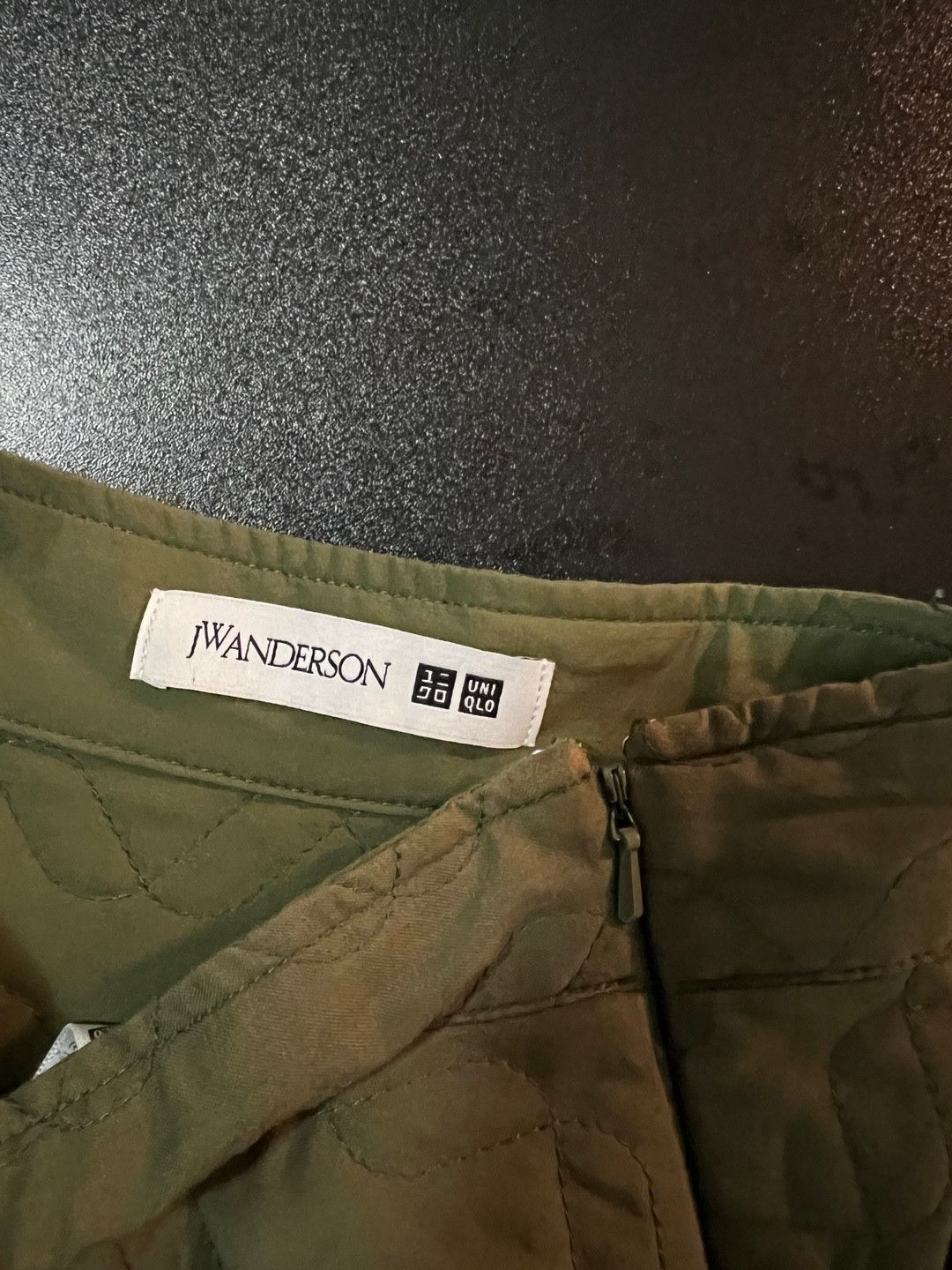 JW Anderson × Uniqlo jw anderson uniqlo quilted skirt khaki Size 22" - 5 Thumbnail