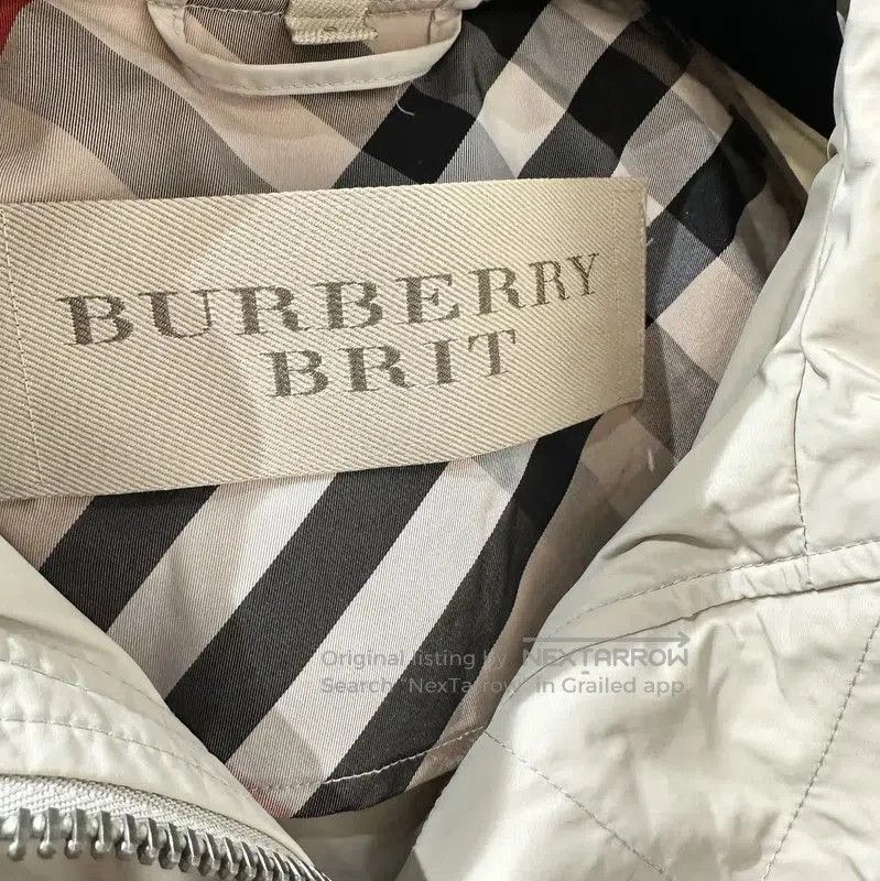 Burberry Burberry Light Beige Women's Trench Coat. Size S / US 4 / IT 40 - 7 Thumbnail