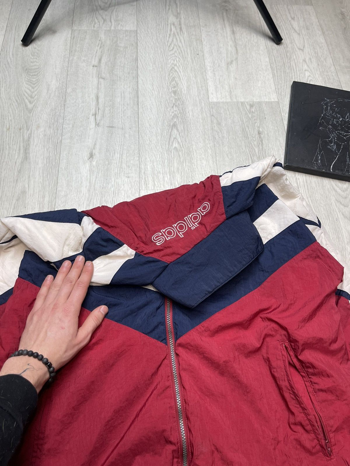 Adidas × Vintage Vintage Adidas Big Logo Light Jacket 90s Size US L / EU 52-54 / 3 - 9 Thumbnail