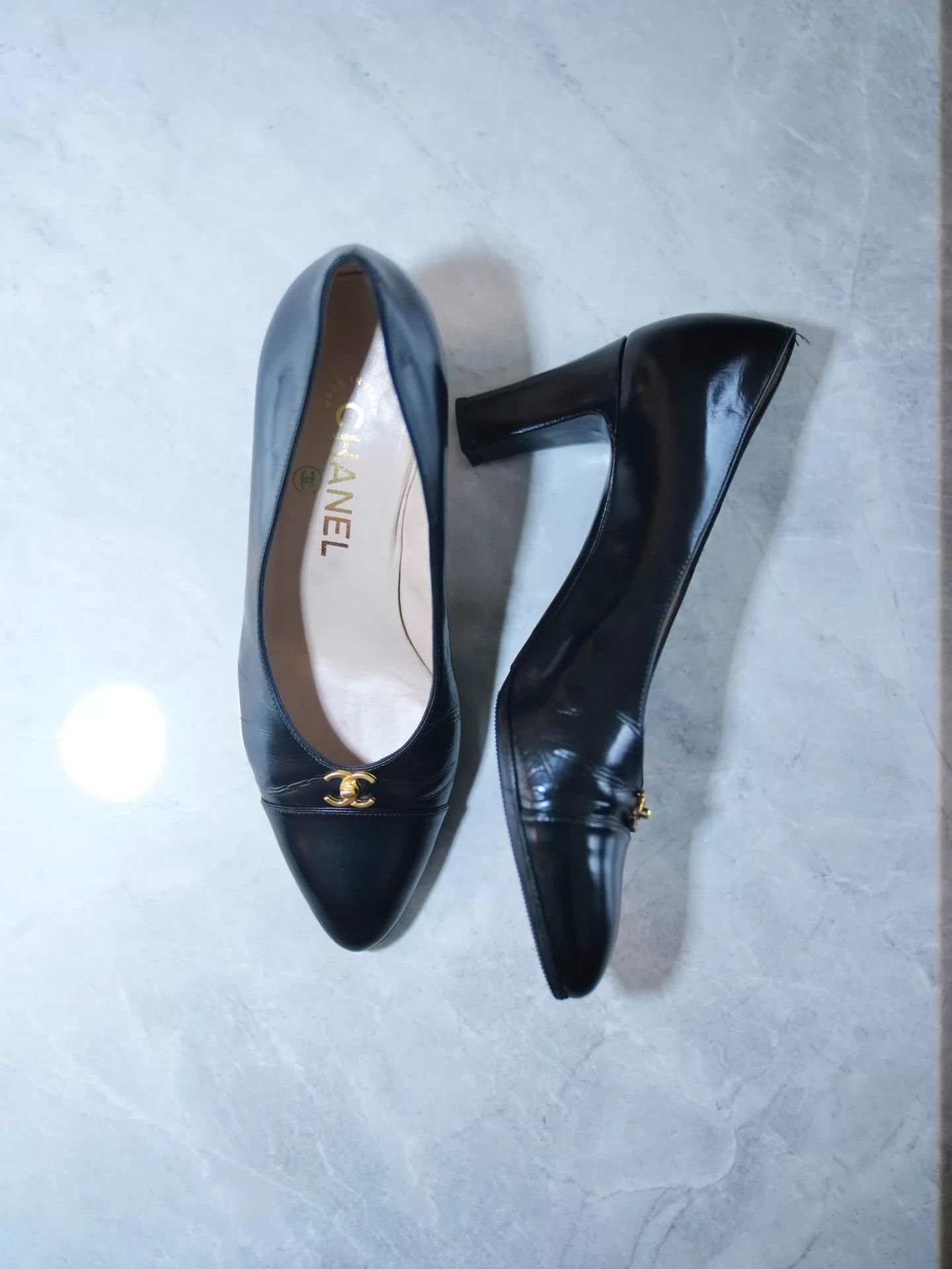 Chanel Chanel Vintage Black & Gold Baguette Buckle Block Heels 37 Size US 6.5 / IT 36.5 - 9 Thumbnail