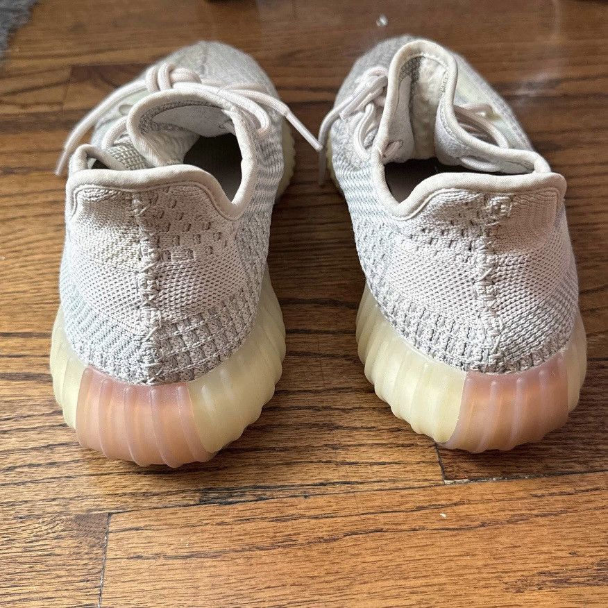 Adidas Yeezy Boost 350 V2 Citrin (non-reflective) Size US 8 / EU 41 - 4 Thumbnail
