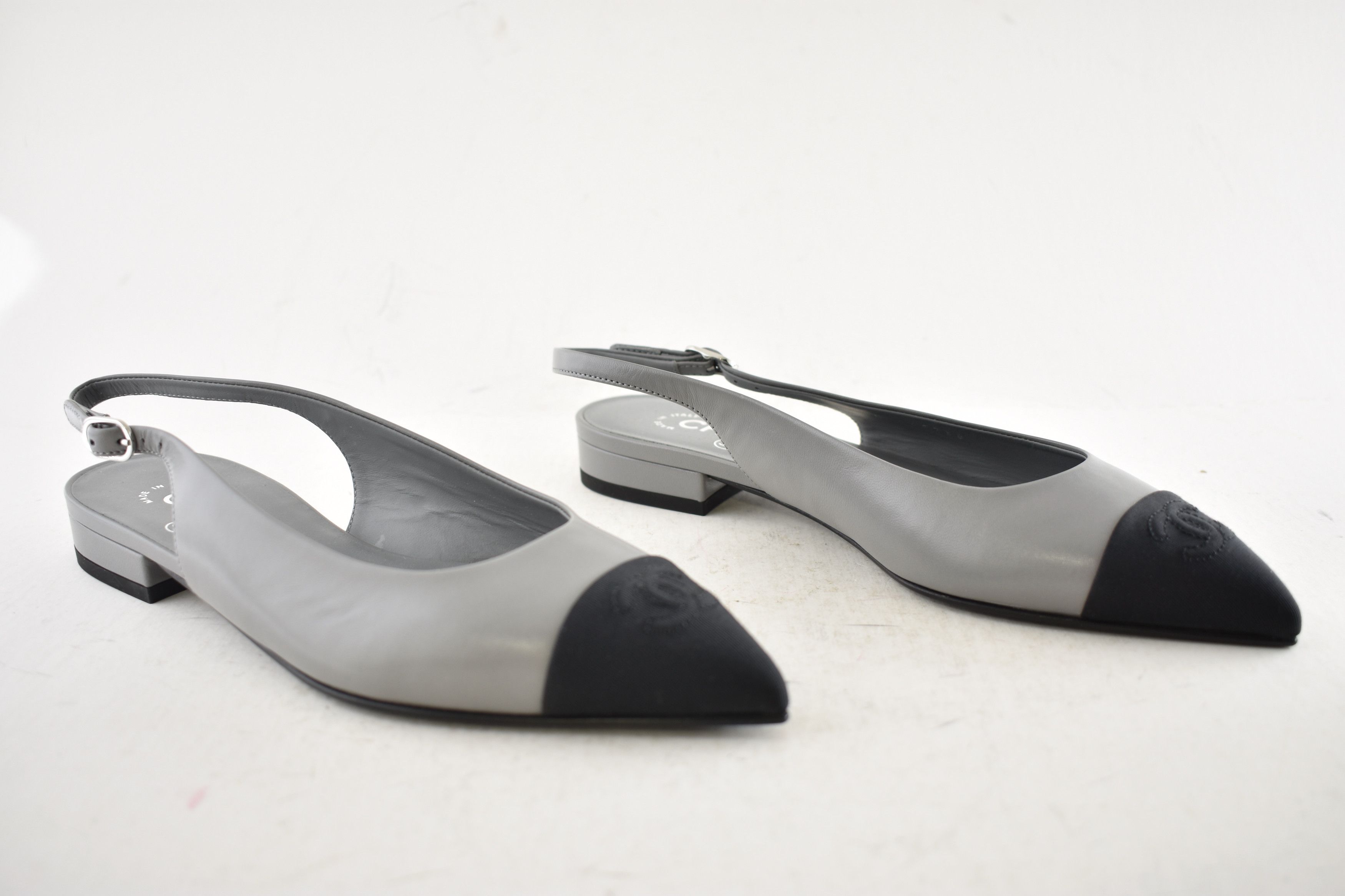 Chanel Chanel 24A Black CC Slingback Pointed Toe Ballet Flat 36c Size US 6 / IT 36 - 4 Thumbnail