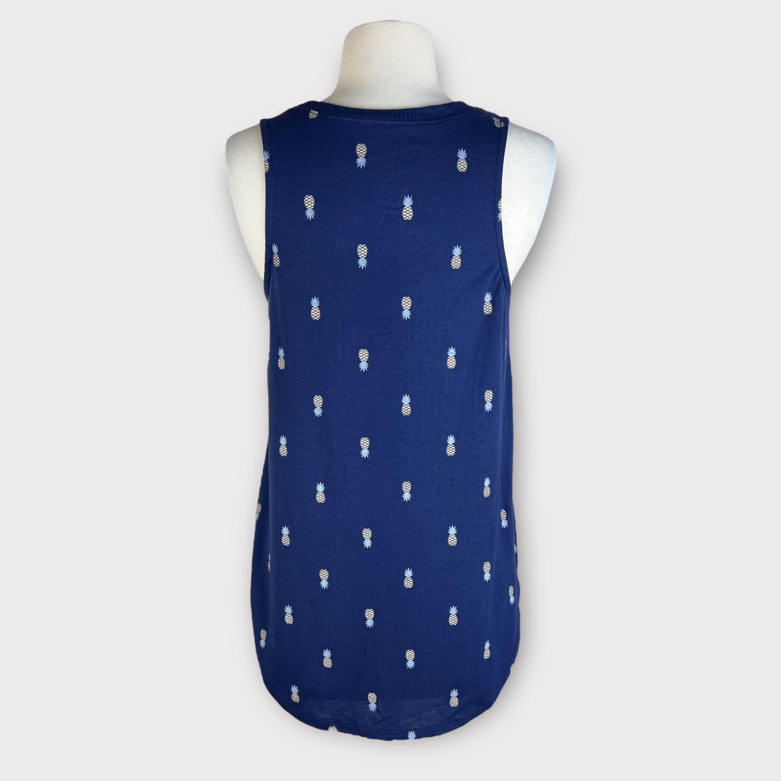 Nordstrom Zoe + Liv | Women Navy Pineapple Graphic Tank Top | Med Size M / US 6-8 / IT 42-44 - 6 Thumbnail