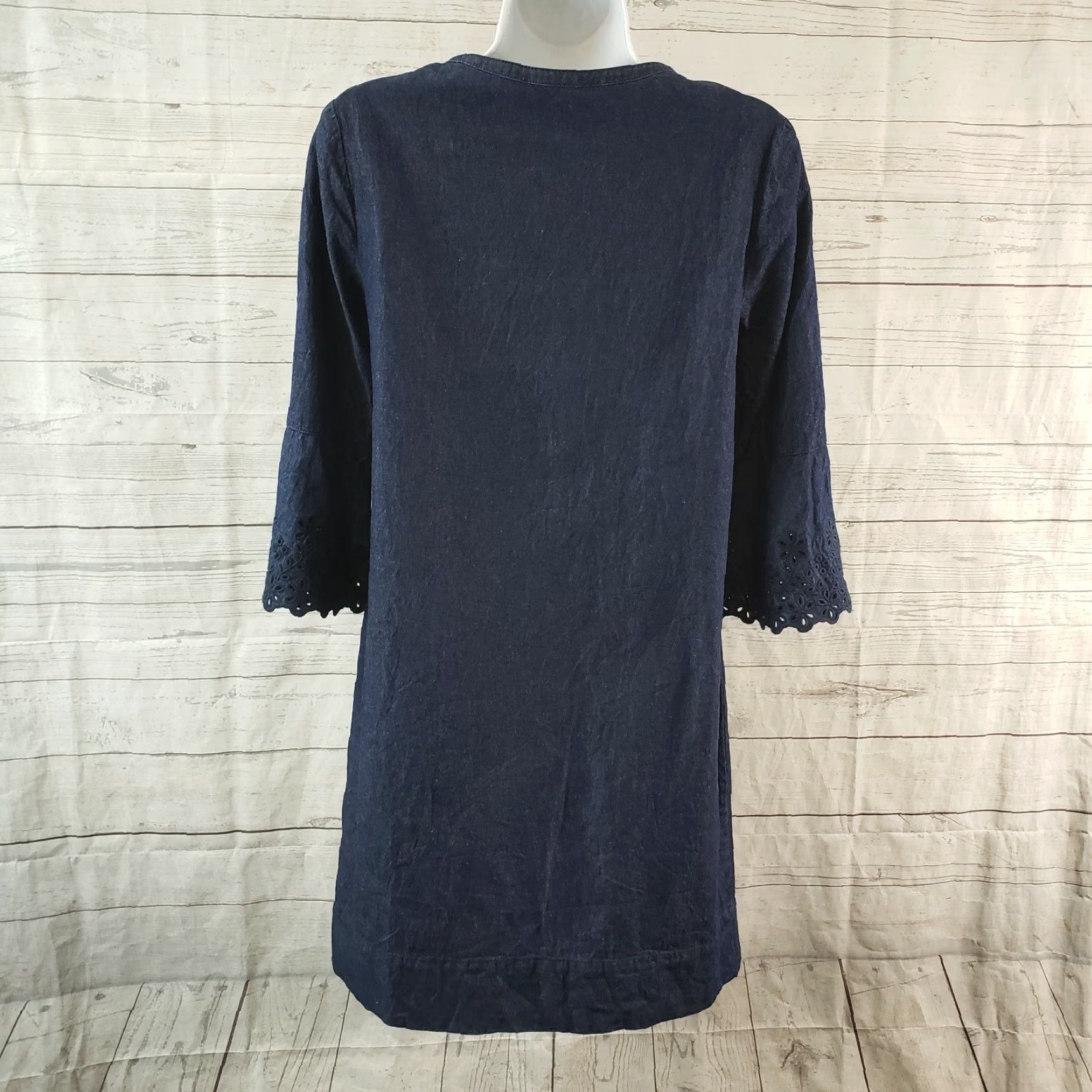 Vintage Draper James Womens Denim Dress Sz 2 Blue Ruffle Front Eyelet Bell Sleeves Shirt Adult Small White? Size XS / US 0-2 / IT 36-38 - 4 Thumbnail