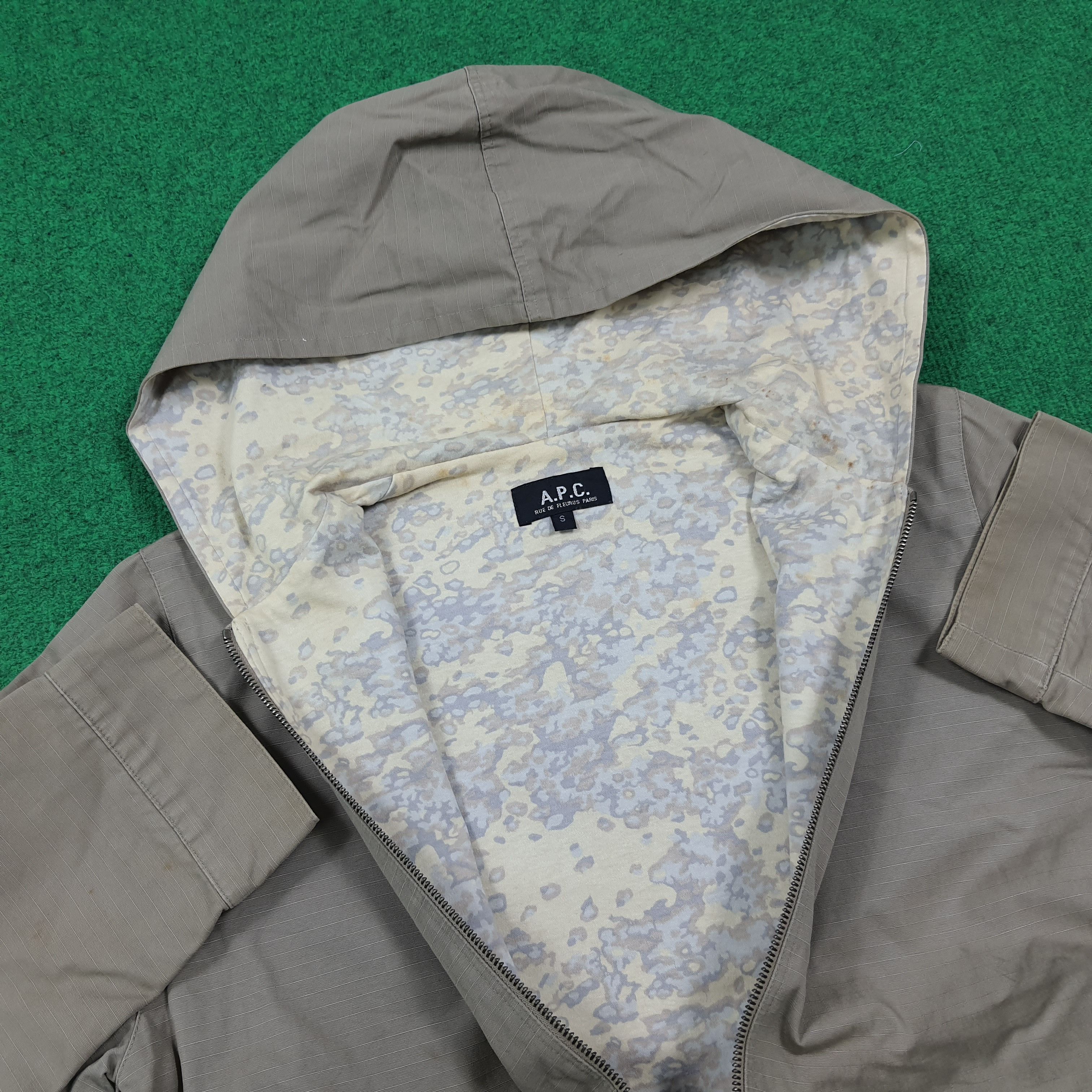 A.P.C. Vintage Rare A.P.C Paris Hooded Jacket Custom Logo C279N23 Size US S / EU 44-46 / 1 - 5 Thumbnail