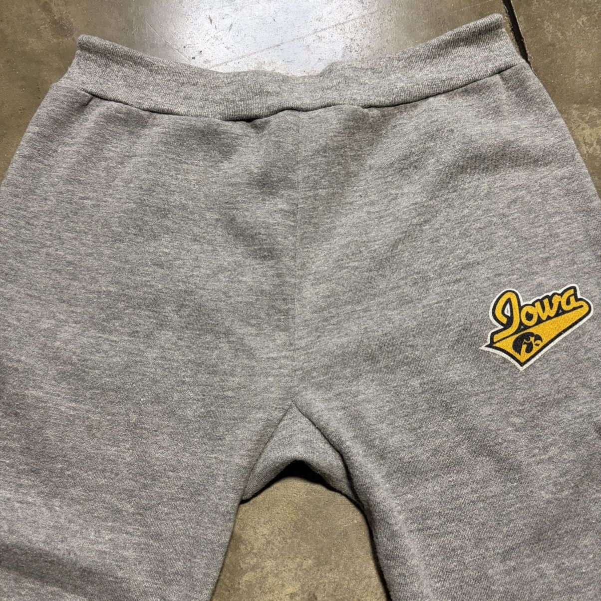 Vintage Vintage 70s Iowa Hawkeyes Jogger Sweatpants Sportswear USA Size US 31 - 7 Thumbnail