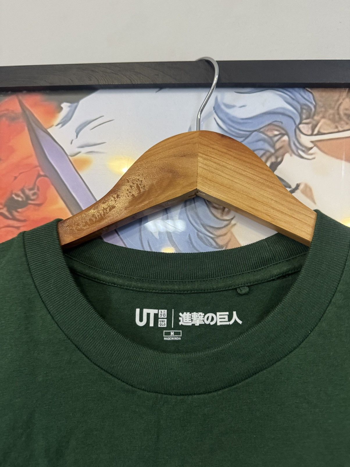 Uniqlo Uniqlo Attack on Titan Green Cotton Shirt Men's M Size US M / EU 48-50 / 2 - 2 Thumbnail