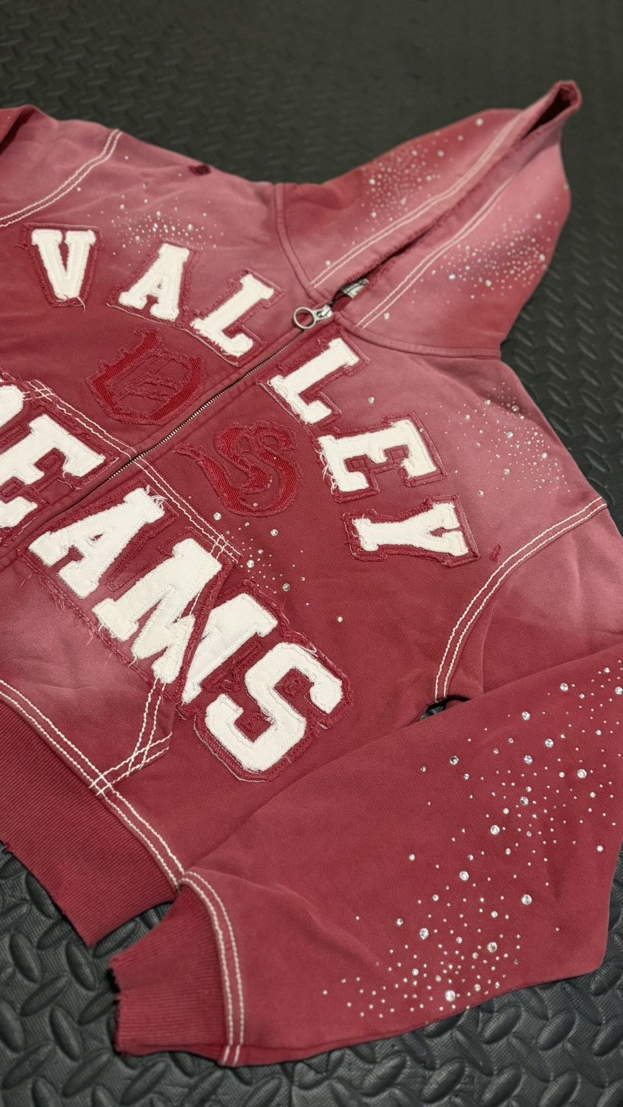 Vale Vale Forever Classico Ruby Zip Up Hoodie RARE Size US XL / EU 56 / 4 - 3 Thumbnail