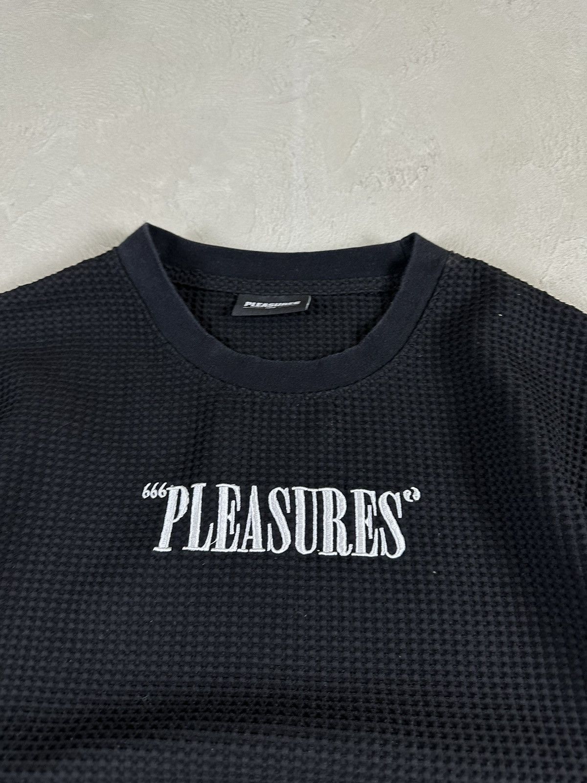 Pleasures Vintage Pleasures Logo T-shirt Size US XL / EU 56 / 4 - 8 Thumbnail