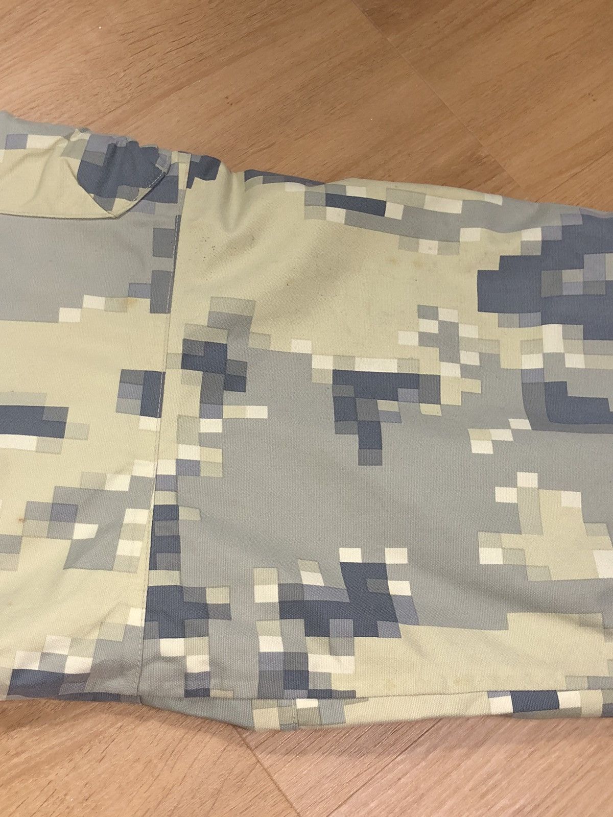 Burton RARE🔥BURTON RONIN 7-POCKETS DIGI CAMO CARGO SNOWBOARD PANTS Size US 32 / EU 48 - 24 Thumbnail
