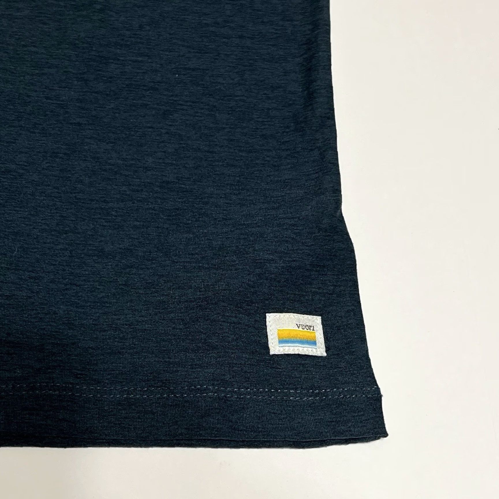 Vuori Vuori Strato Tech Polo Shirt Men’s L Blue Logo Short Sleeve Knit Polyester Blend Regular Polo Brand Vuori Strato Tech 90s? Size US L / EU 52-54 / 3 - 7 Thumbnail
