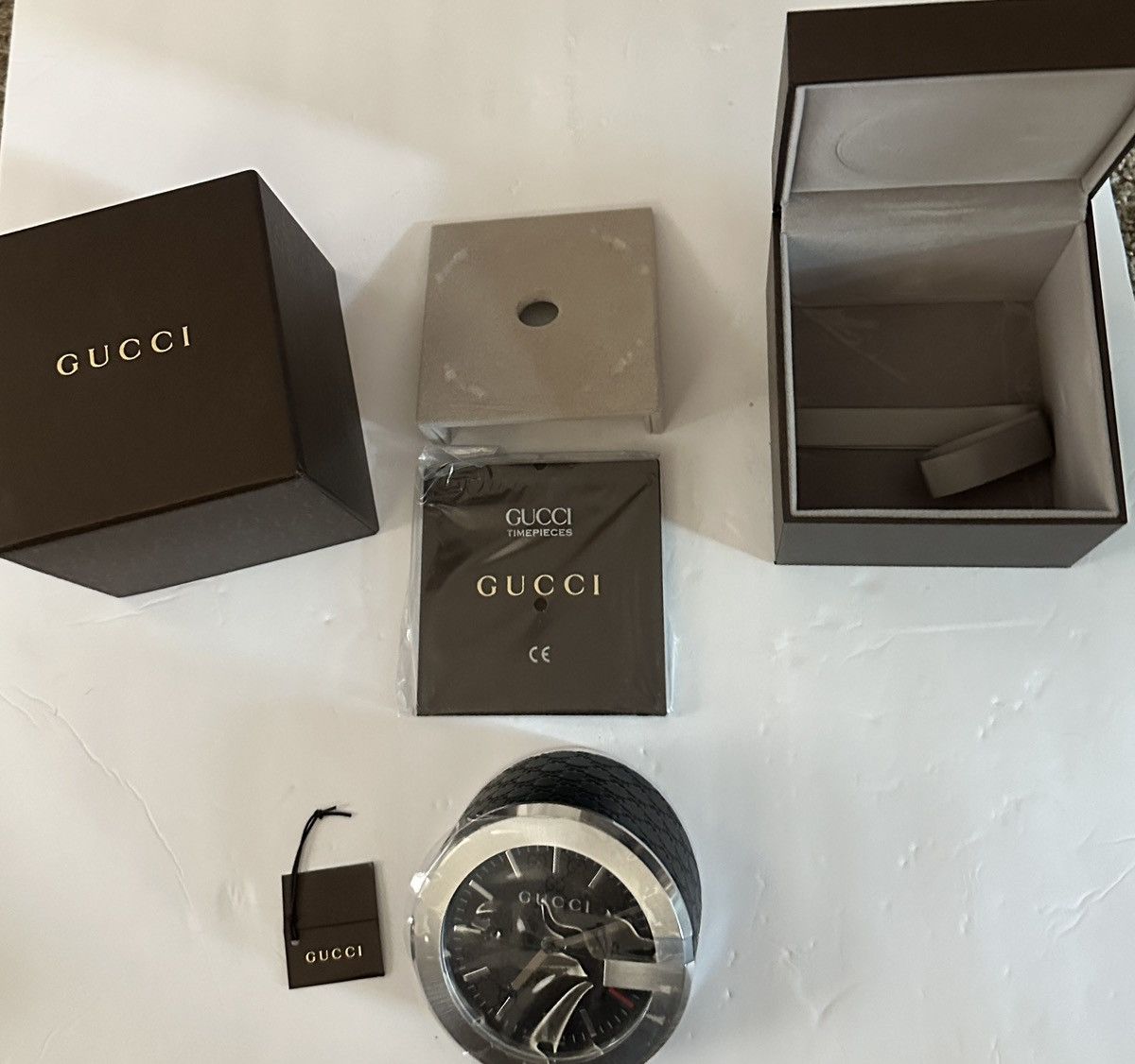 Gucci Authentic Gucci 210 G Desk Clock -plus Notepad! Size ONE SIZE - 8 Thumbnail