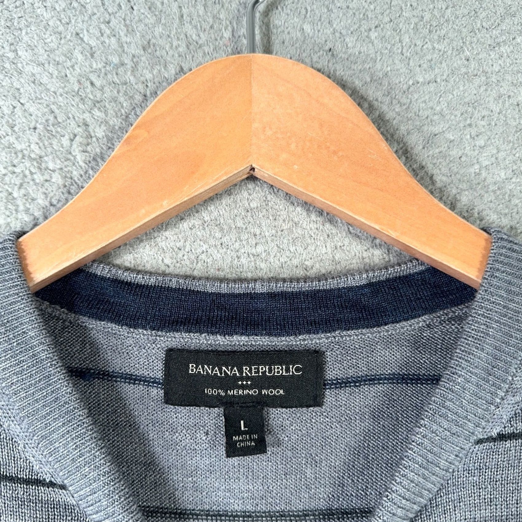 Banana Republic Banana Republic Sweater Mens Large Slim Gray Striped Pullover 100% Merino Wool Crew Neck Knit Wool Shirt Size US L / EU 52-54 / 3 - 3 Thumbnail