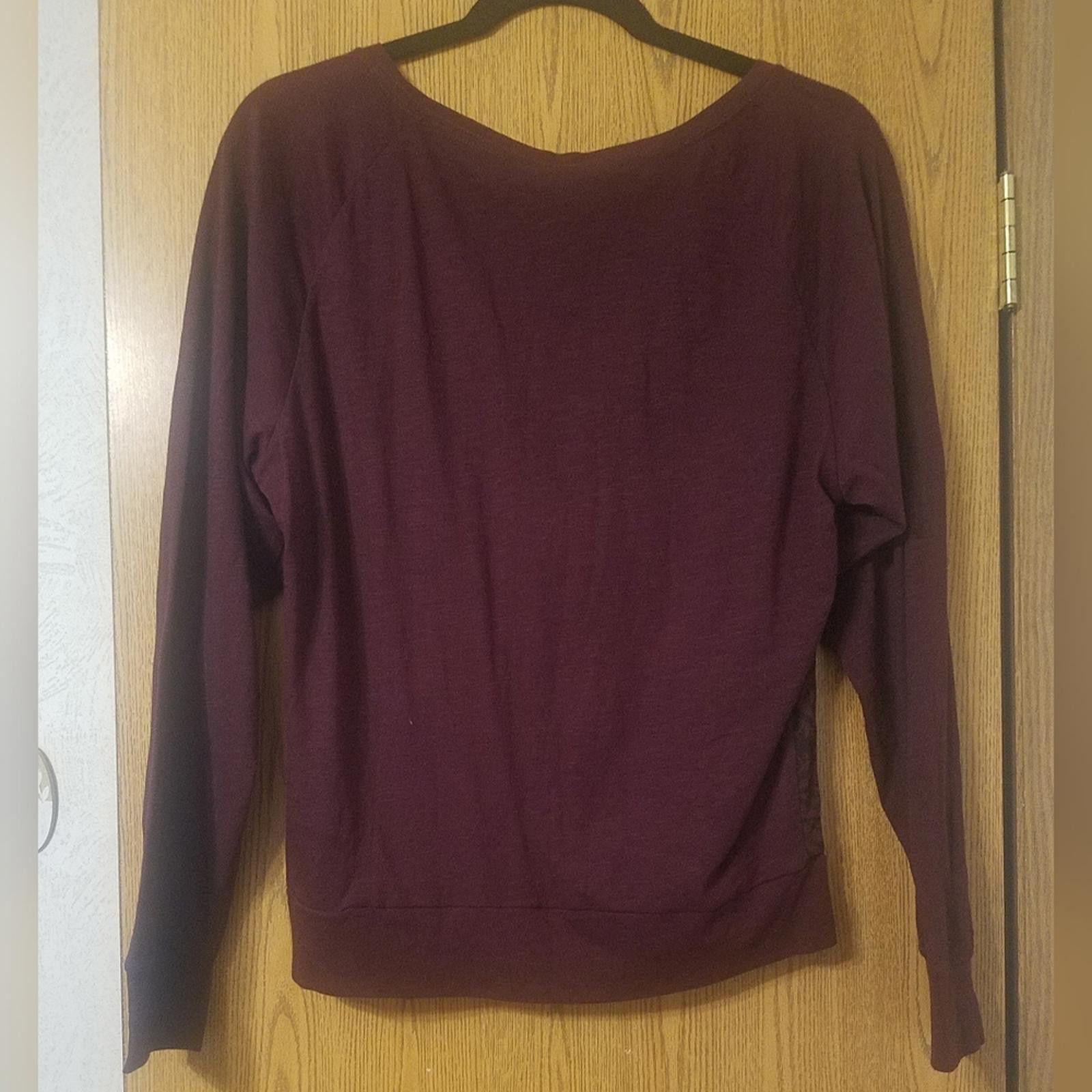 Designer Pink Burgundy Geometric Long Sleeve Top Size Medium Size M / US 6-8 / IT 42-44 - 2 Thumbnail