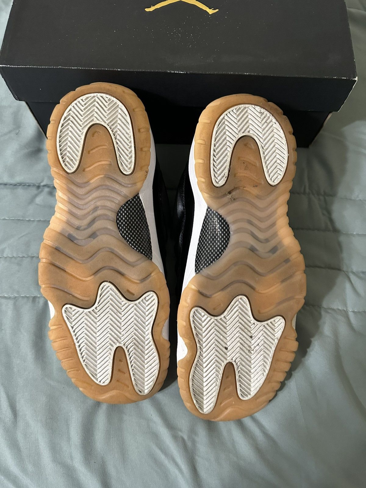 Jordan Brand Jordan 11 Low GS “Bleached Coral” Size US 8.5 / EU 41-42 - 7 Thumbnail