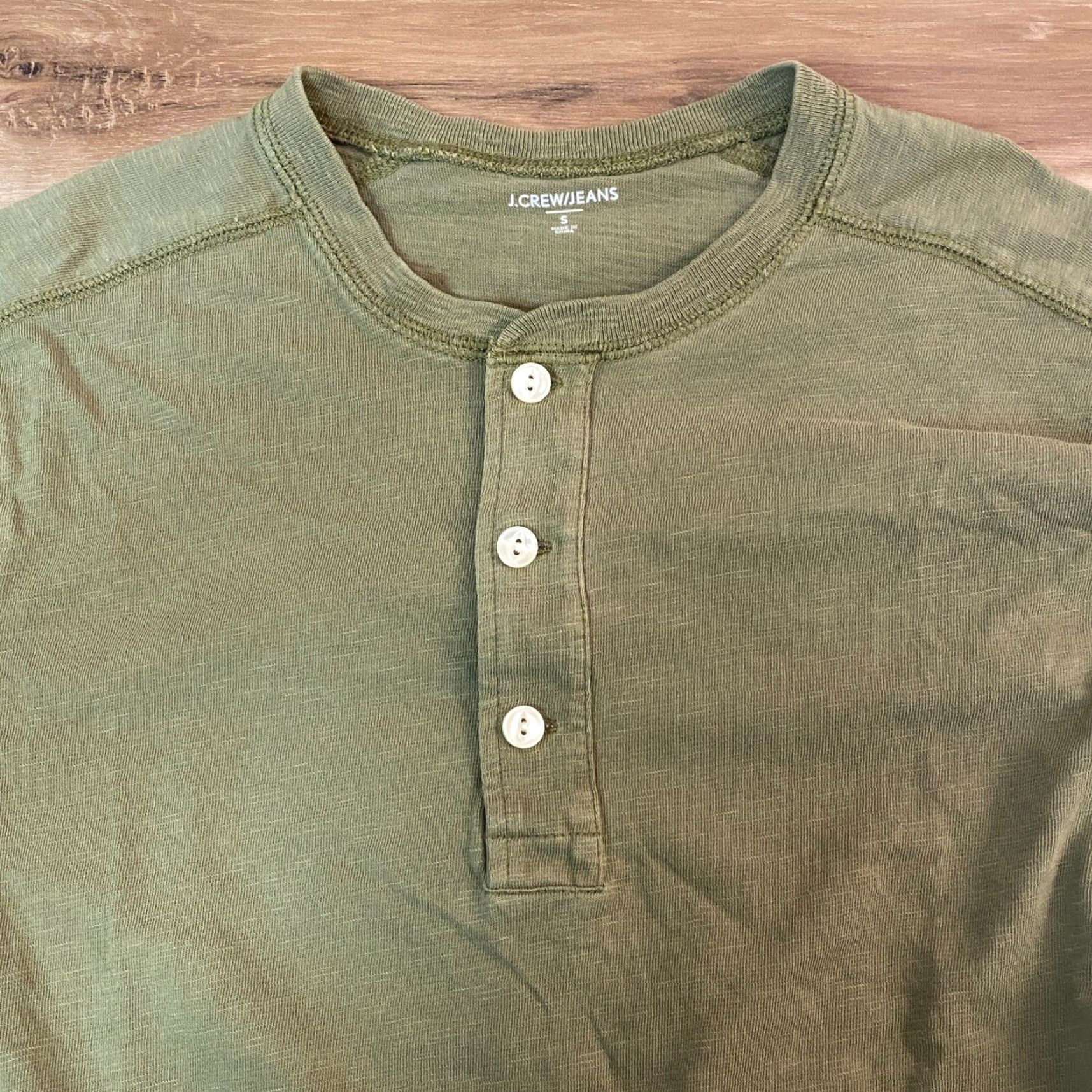 J.Crew J. Crew Henley T-Shirt Mens Small Army Green Long Sleeve Size US L / EU 52-54 / 3 - 2 Thumbnail