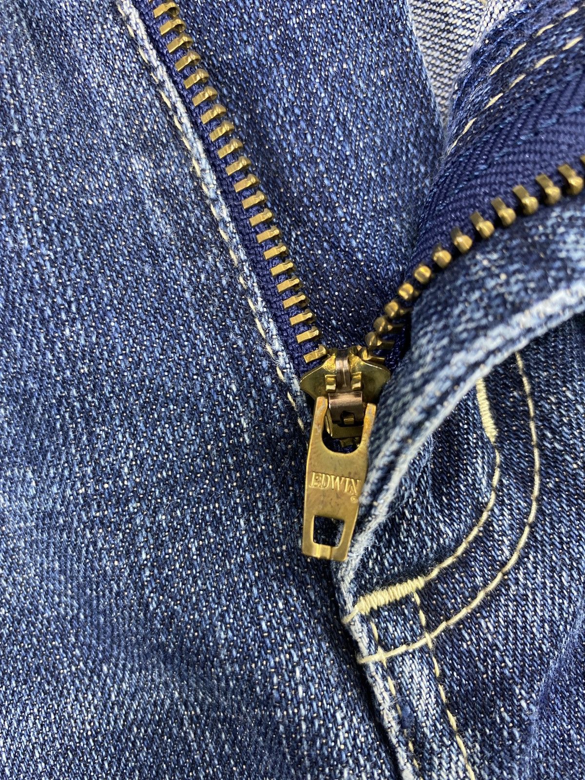 Edwin × Jean × Vintage Vintage Edwin Distressed Wash Flare Jeans - J1076 Size 26" / US 2 / IT 38 - 9 Thumbnail