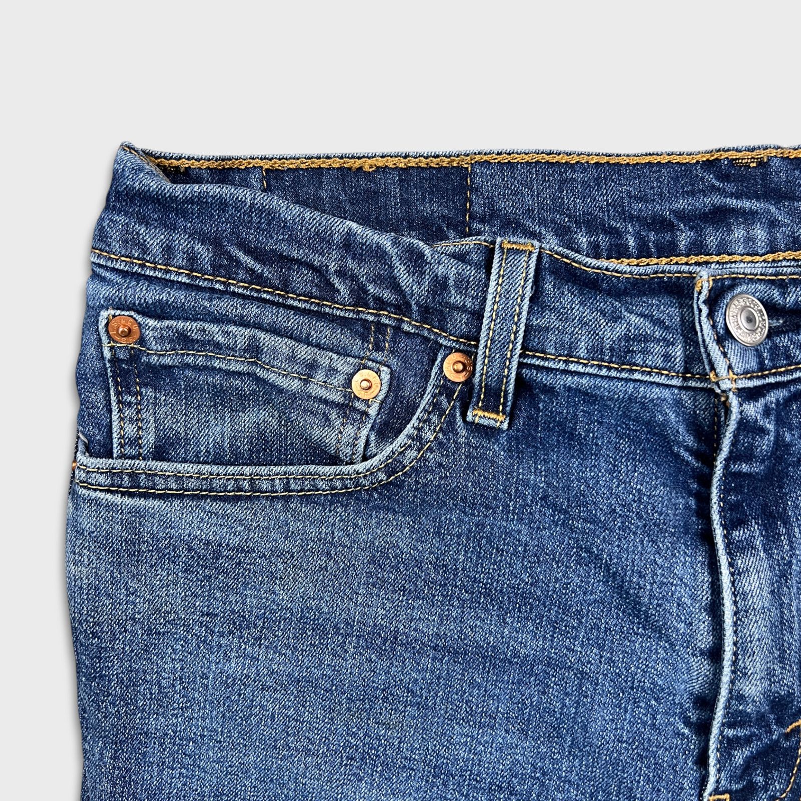 Levi's × Vintage Levi's 511 Jeans 32x32 Slim Fit Faded American Denim Pants Size US 32 / EU 48 - 3 Thumbnail