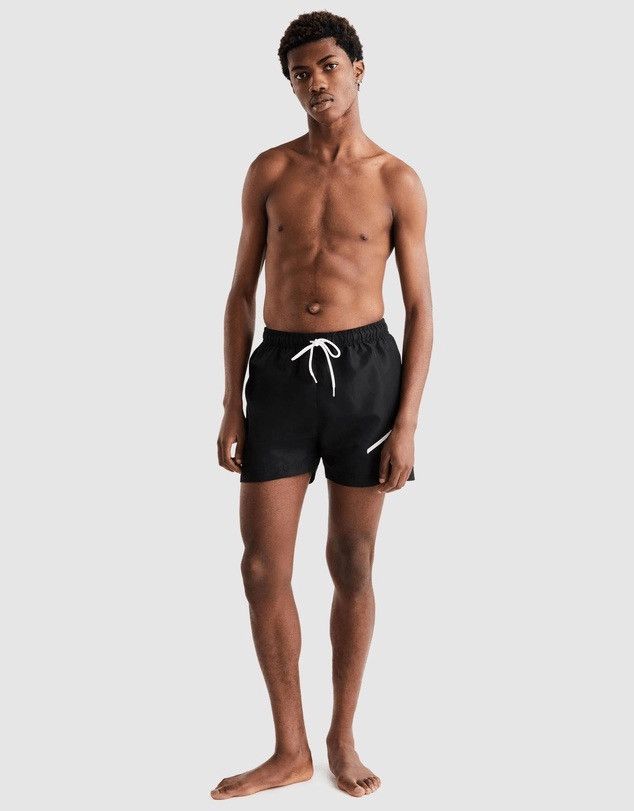 Tommy Hilfiger Signature Logo Drawstring Swim Shorts in Black Size US 32 / EU 48 - 1 Thumbnail