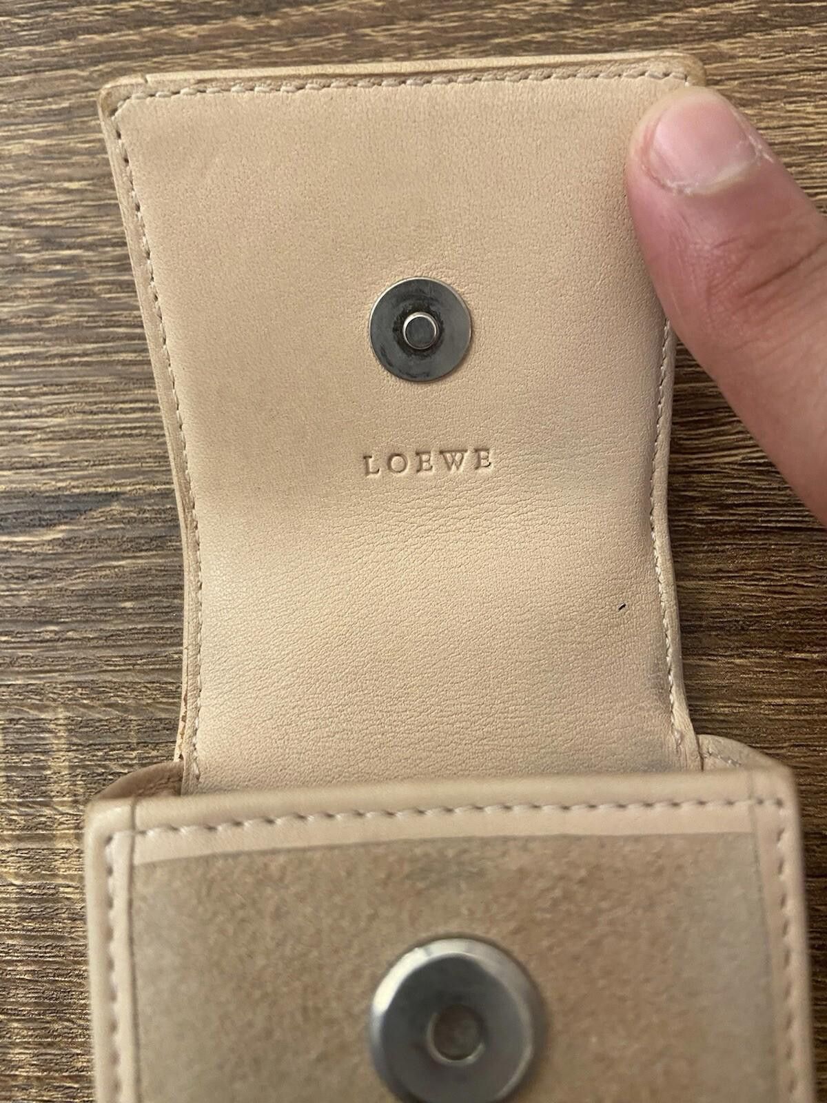 Loewe Loewe beige tan suede leather cigarette case pouch, smudge Size ONE SIZE - 10 Thumbnail