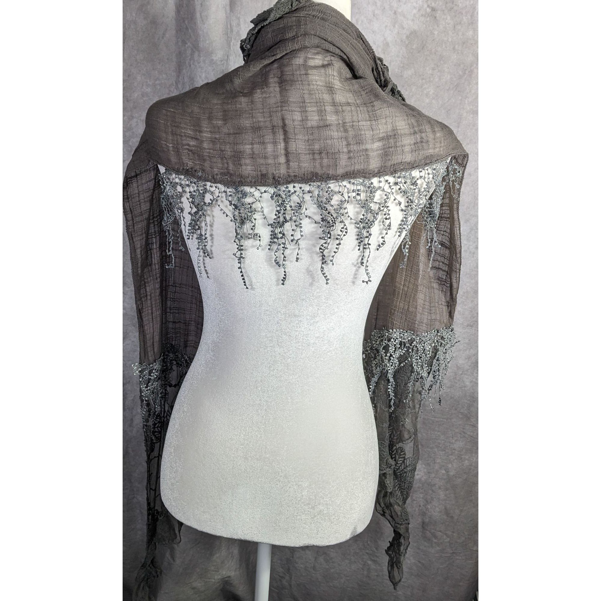 Other Victorian-Inspired Vintage Whimsygoth Gray Scarf With Lace D Size ONE SIZE - 9 Thumbnail