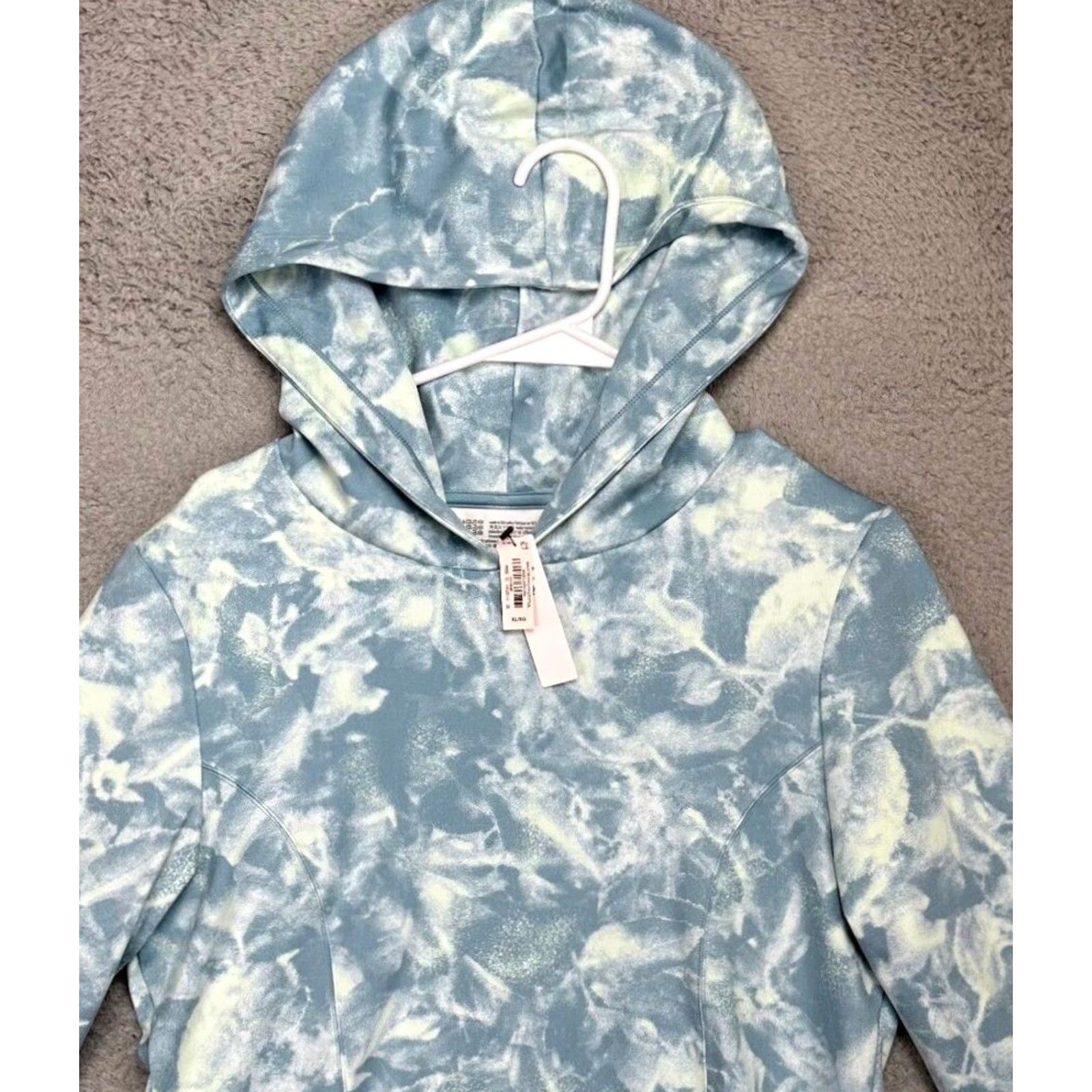 Victoria's Secret Victoria's Secret Hoodie Women XL Blue Tie Dye Crop Pullover Sweatshirt Casual New Size XL / US 12-14 / IT 48-50 - 2 Thumbnail