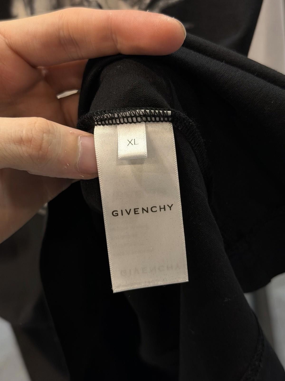 Givenchy Mens T-Shirt Givenchy Paris Black White $550 Retail Size XL Size US XL / EU 56 / 4 - 9 Thumbnail