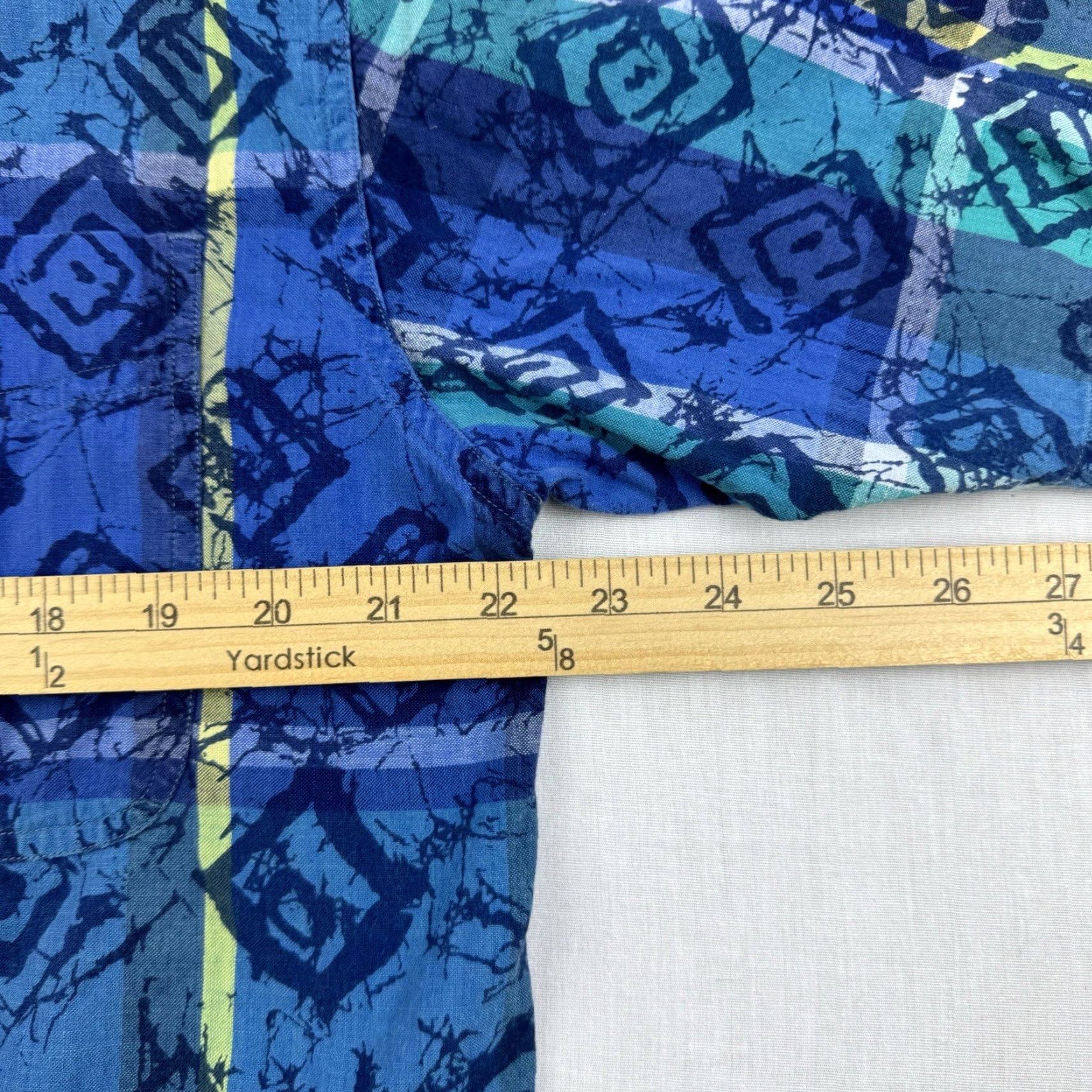 Eddie Bauer VINTAGE Eddie Bauer Button-Up Shirt Adult Medium Blue Tropical Hawaiian Tribal 90s Mens Size US M / EU 48-50 / 2 - 7 Thumbnail