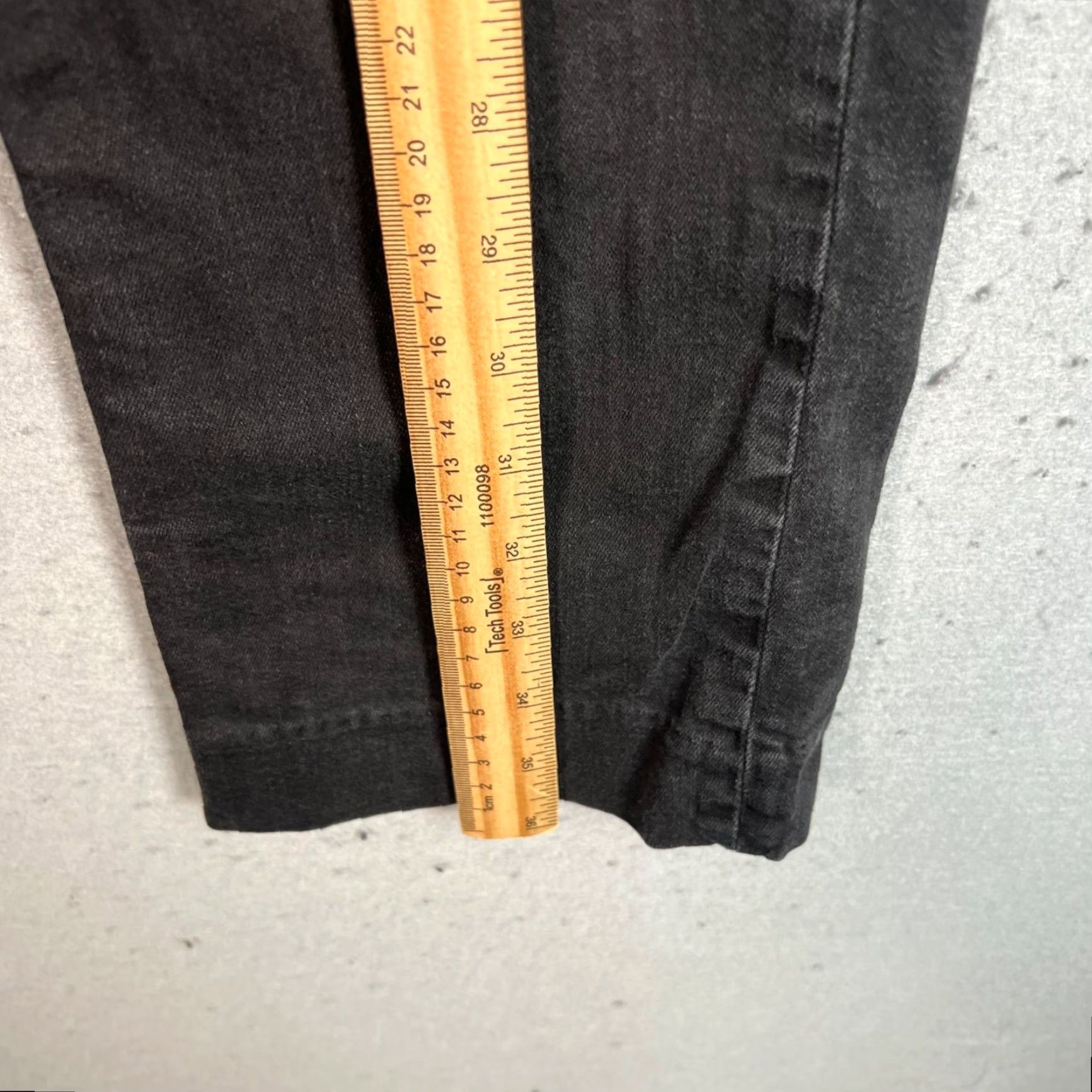 Zara Zara Jeans Female 8 Black Straight Denim Cotton Blend 5-Pocket Style Regular Rise Adult Womens Slimming Pockets Vintage No Size 30" / US 8 / IT 44 - 6 Thumbnail