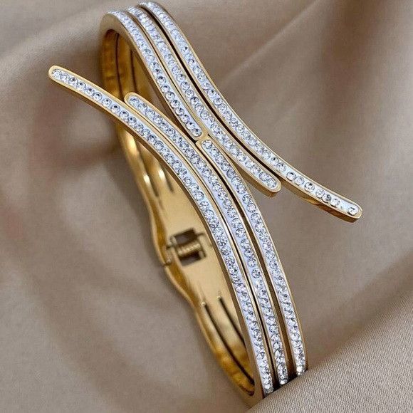 Other Unique Design Gold Color Stainless Steel Bracelet For Women Size ONE SIZE - 3 Thumbnail