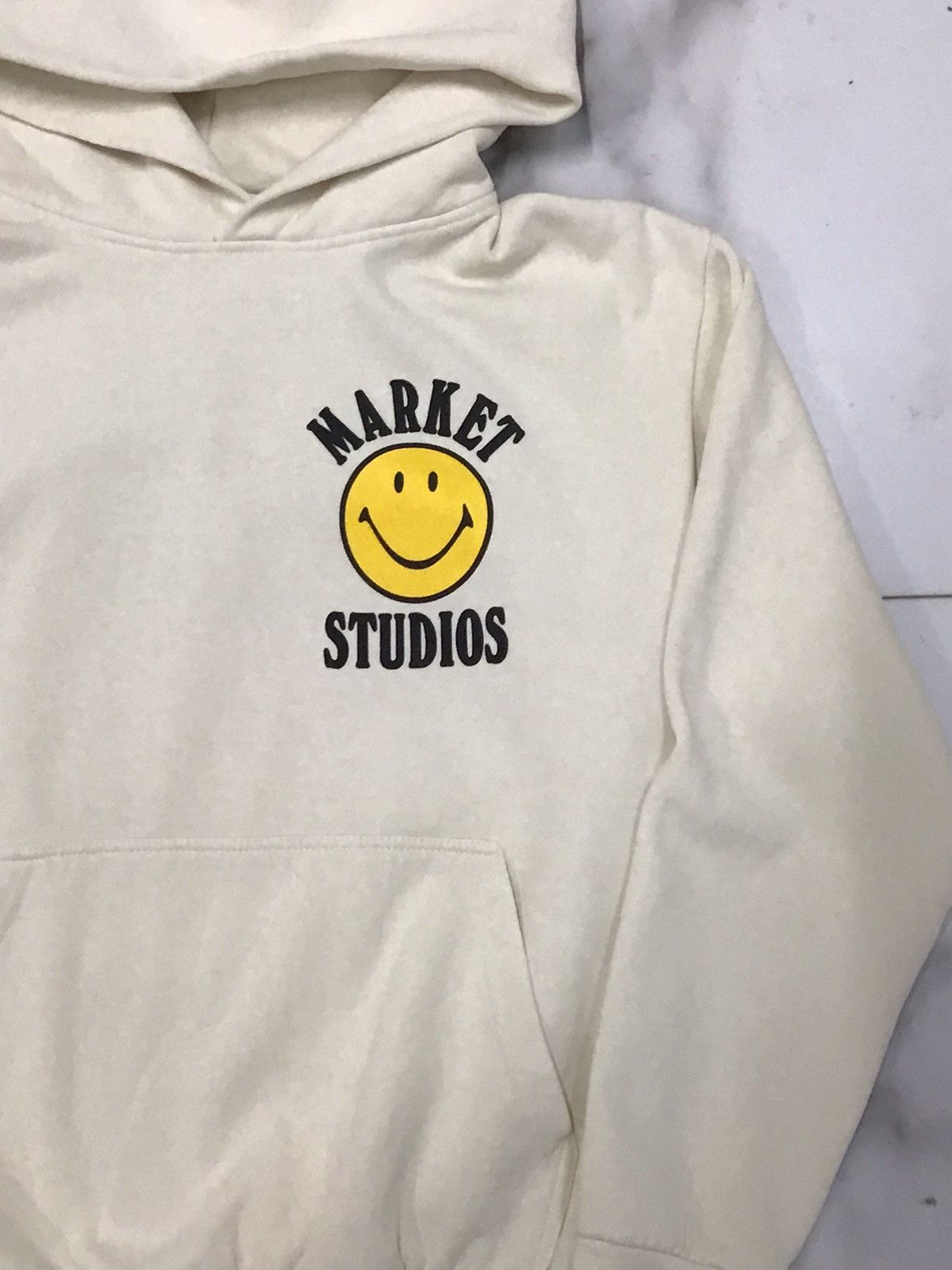 Market MARKET Smiley Upside Down lockup Hoodie Unbleached Cotton Size US XL / EU 56 / 4 - 2 Thumbnail