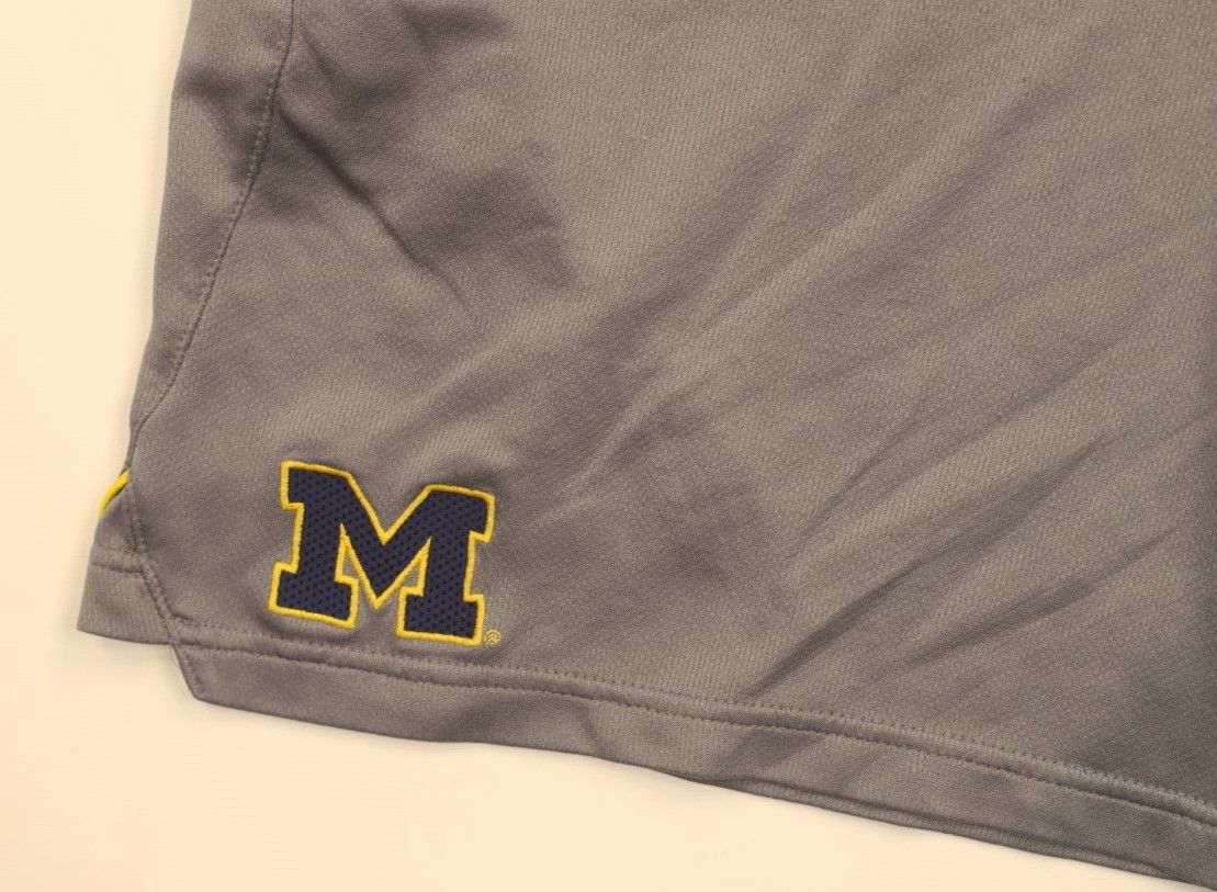 Nike × Vintage Vintage Nike Mini Swoosh University of Michigan Shorts AS IS Size US 36 / EU 52 - 6 Thumbnail