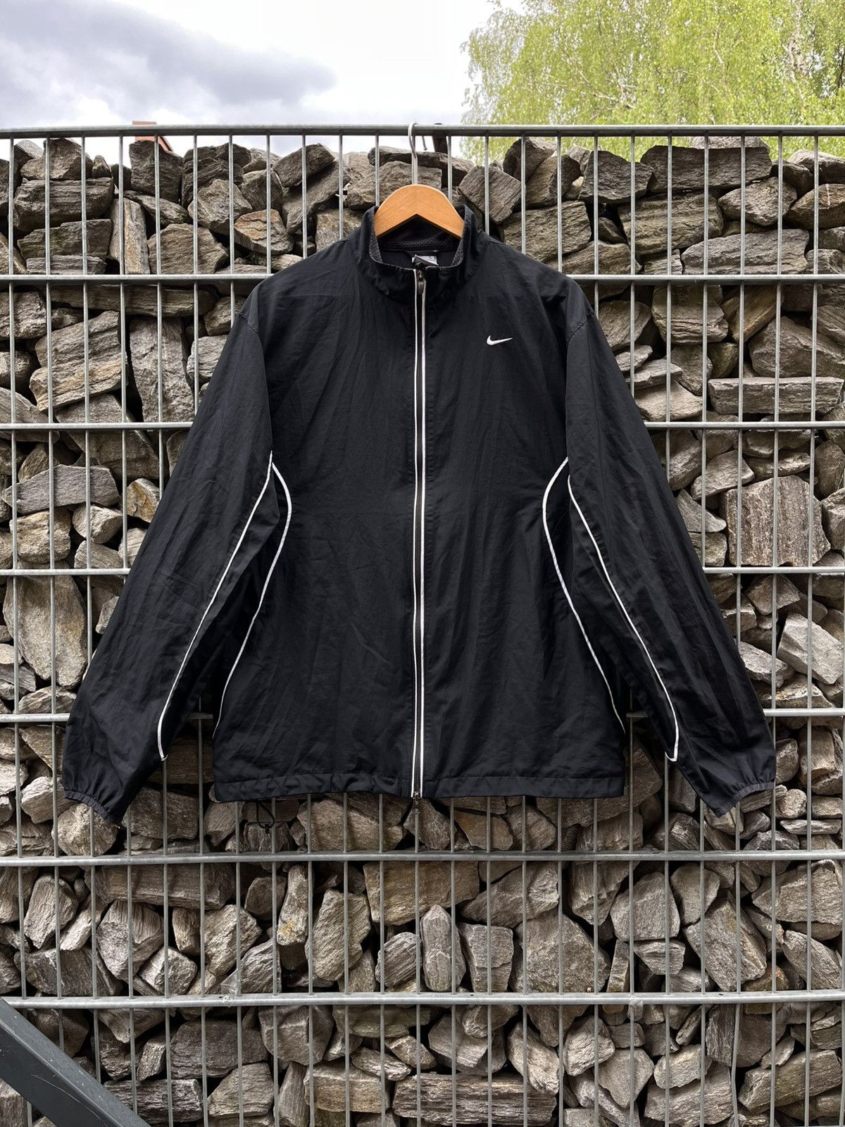 Nike Vintage Nike Swoosh Track Suit Nylon Y2K Windbreaker Rare Size US L / EU 52-54 / 3 - 3 Thumbnail