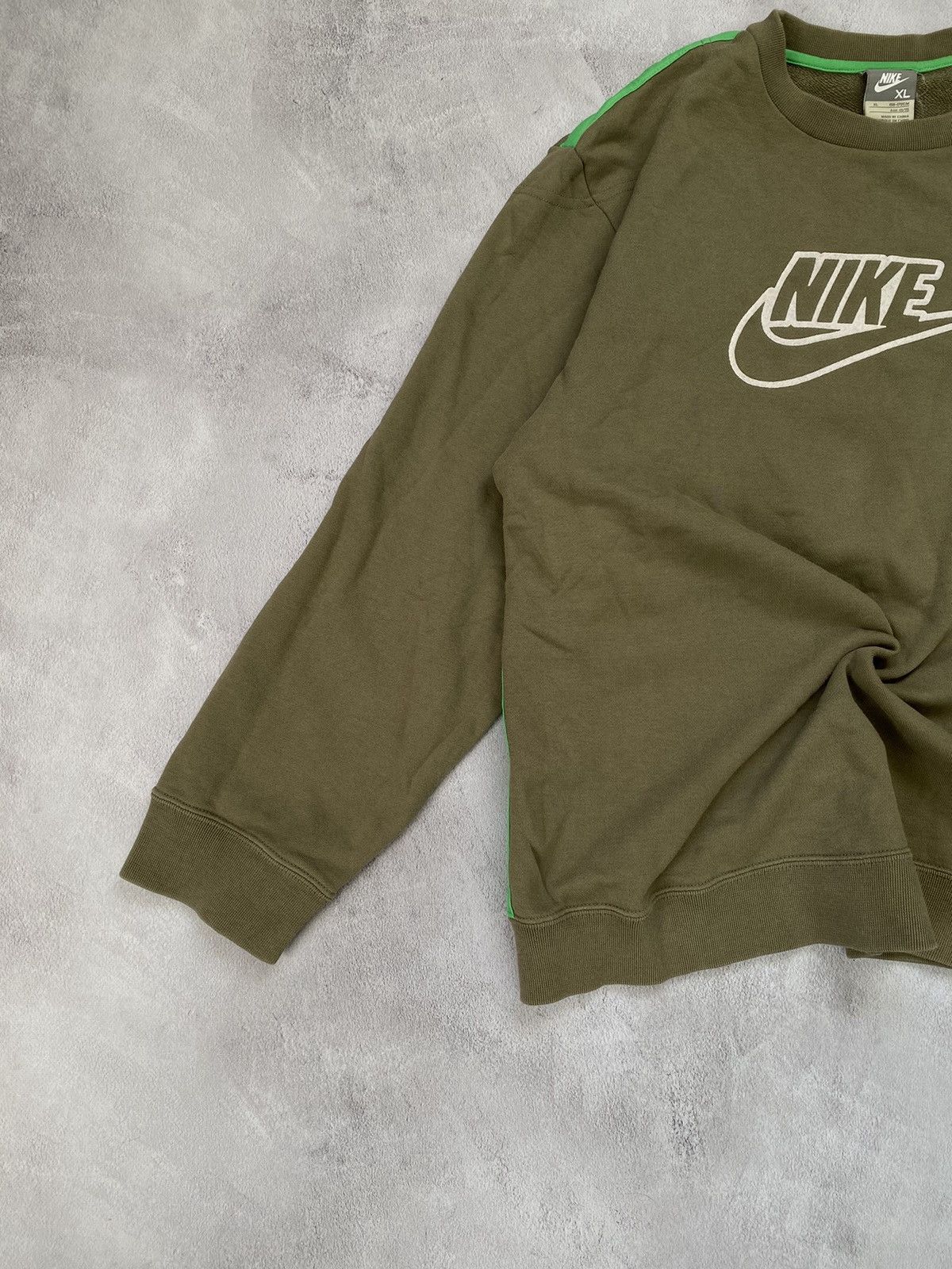 Nike Nike Sweatshirt Vintage Big logo FORESTGREEN Size US M / EU 48-50 / 2 - 3 Thumbnail