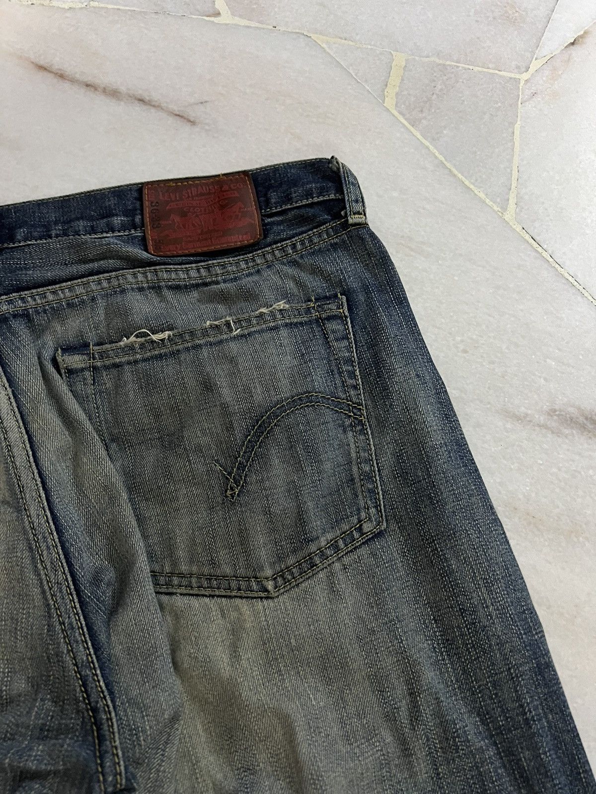 Levi's 💥BAGGY💥VINTAGE LEVIS 503 DISTRESSED MUD WASH JEANS VERY RARE Size US 35 - 12 Thumbnail