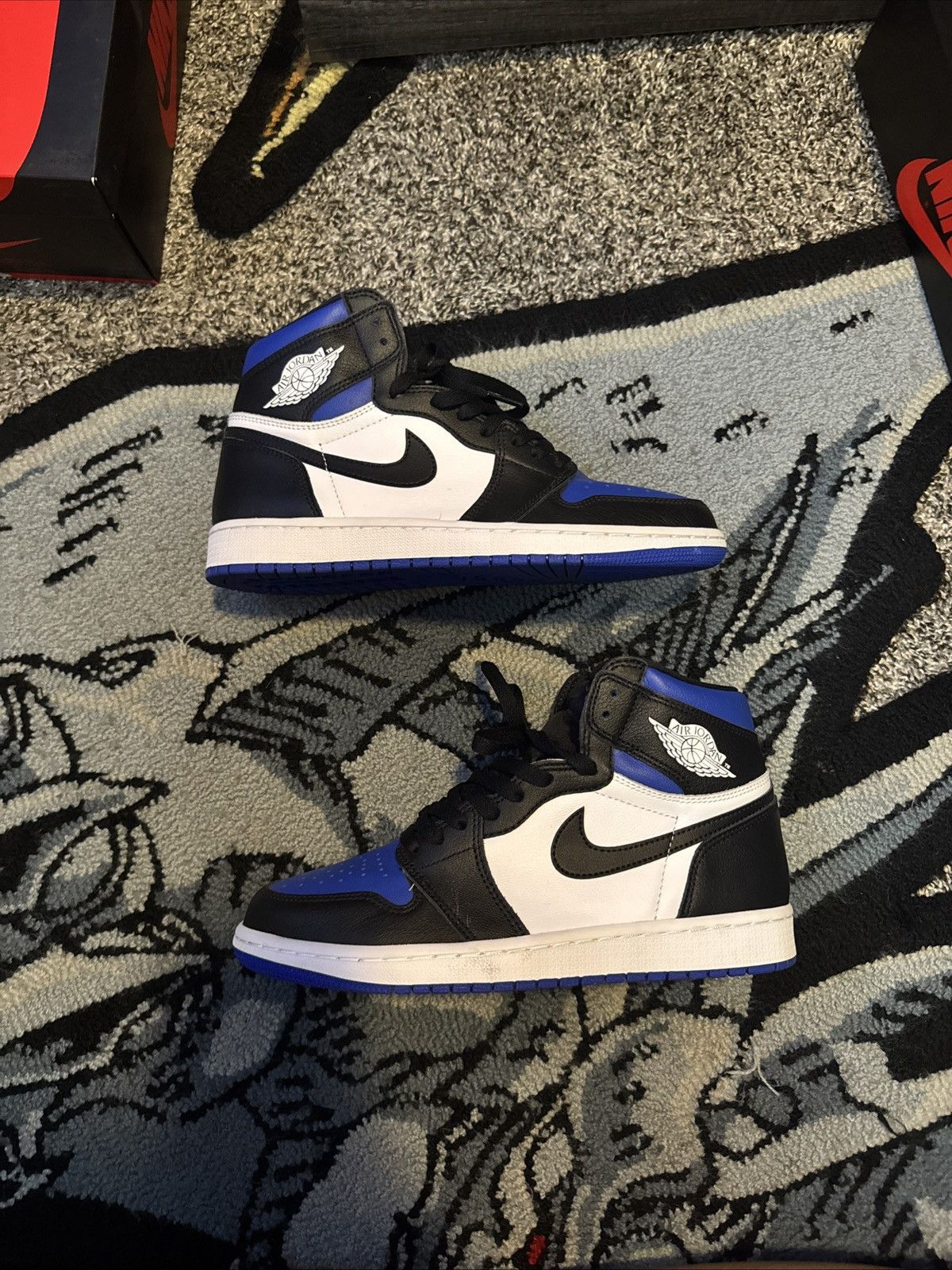 Nike ROYAL TOE 1s Size US 9 / EU 42 - 2 Thumbnail